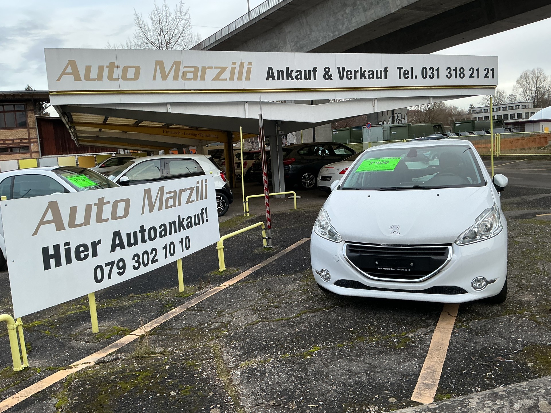 PEUGEOT 208 1.2 THP Allure-image-0