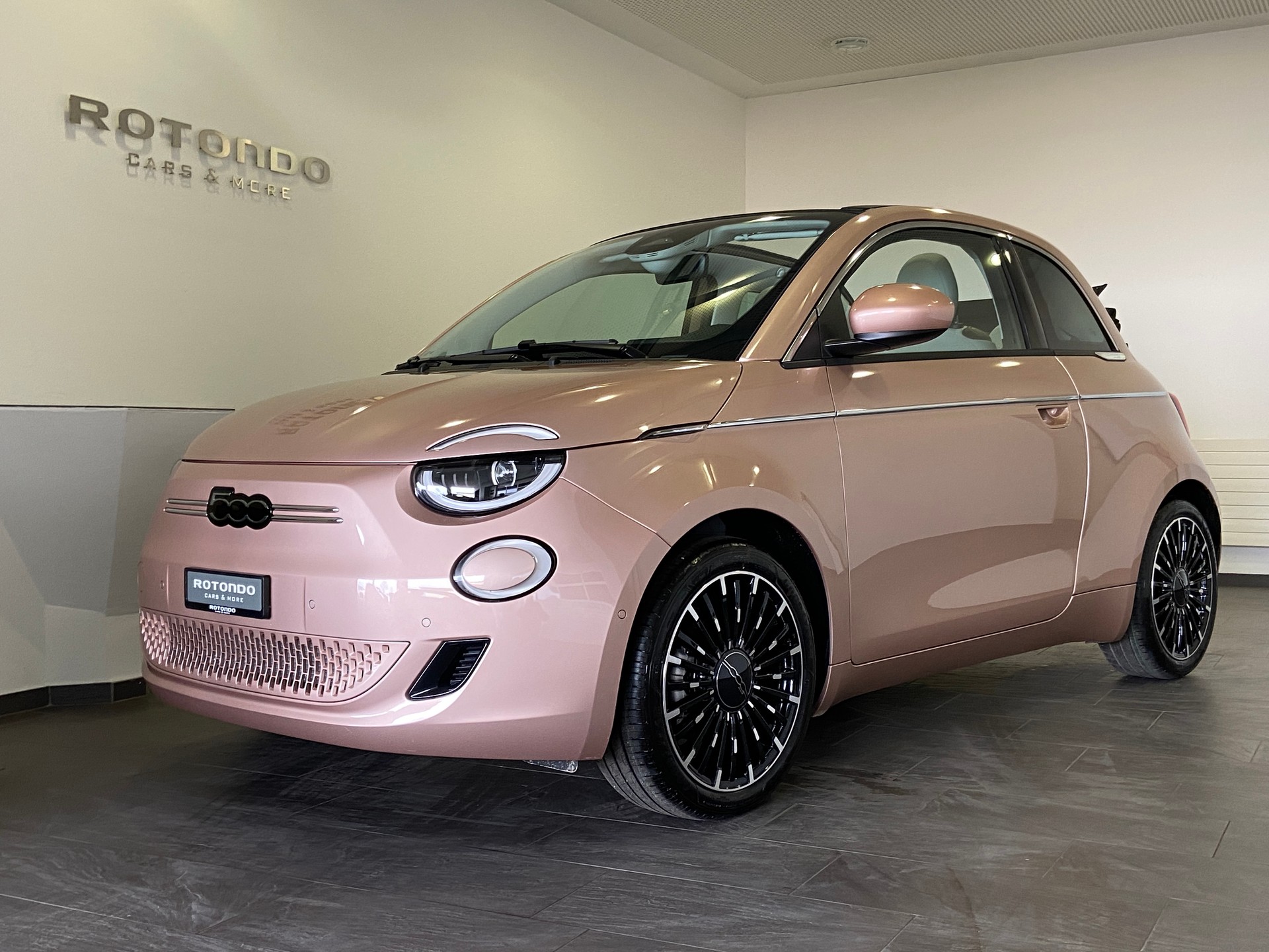 FIAT 500 C electric 87 kW La Prima-image-0