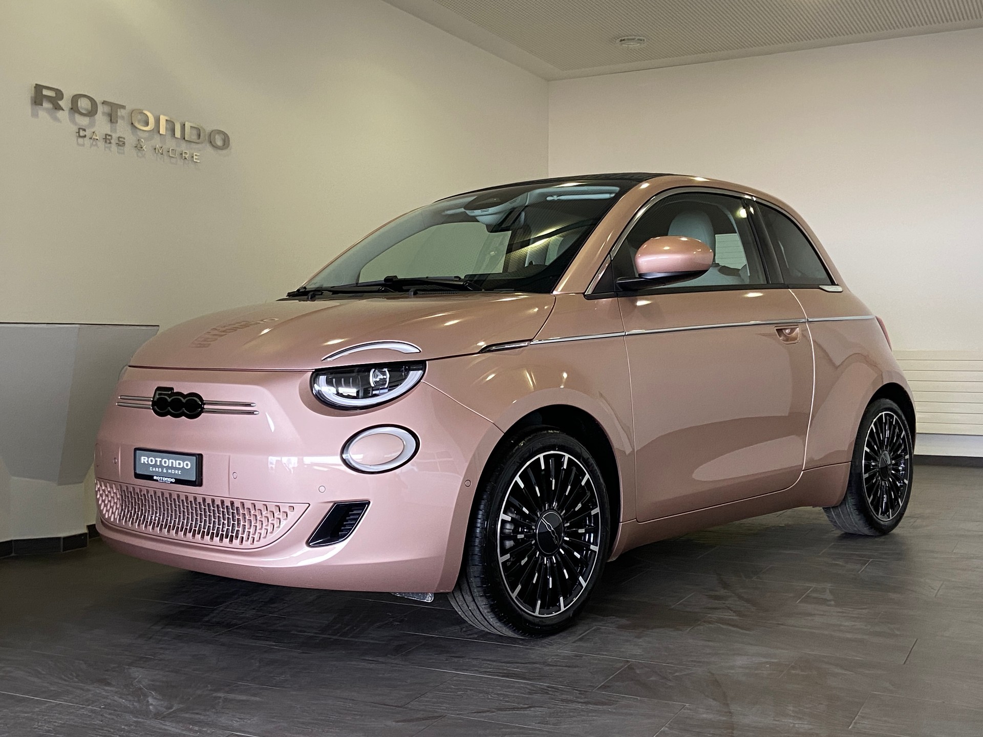 FIAT 500 C electric 87 kW La Prima-image-1