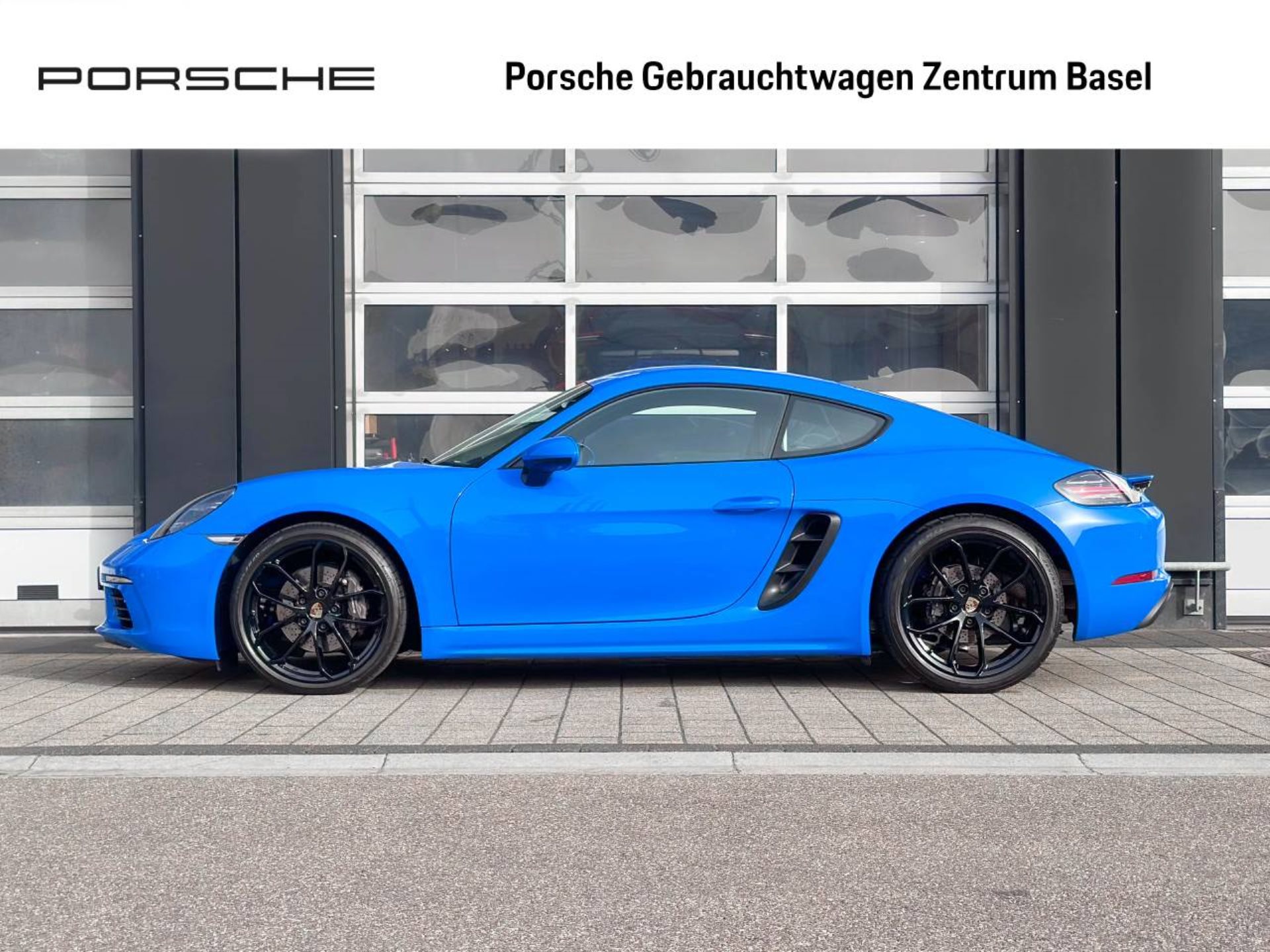PORSCHE 718 Cayman Style Edition-image-1