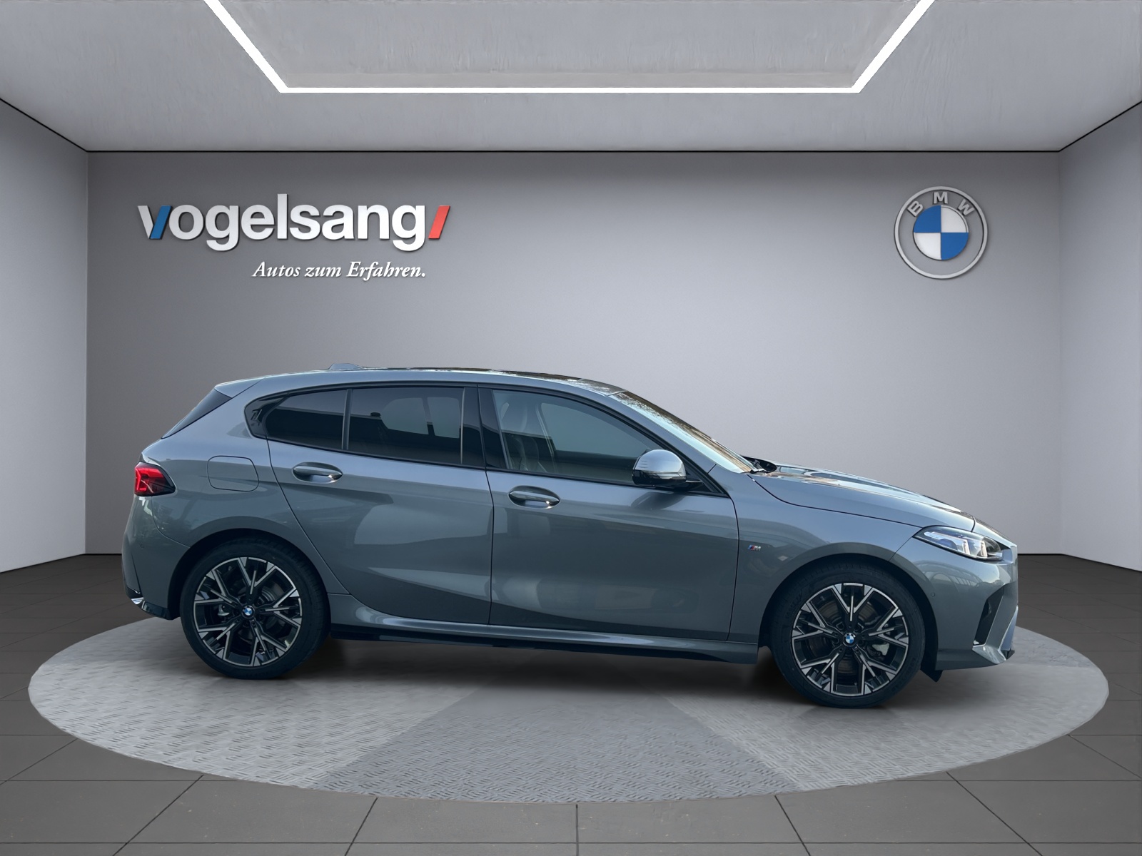 BMW 123 xDrive M Sport Steptronic-image-4