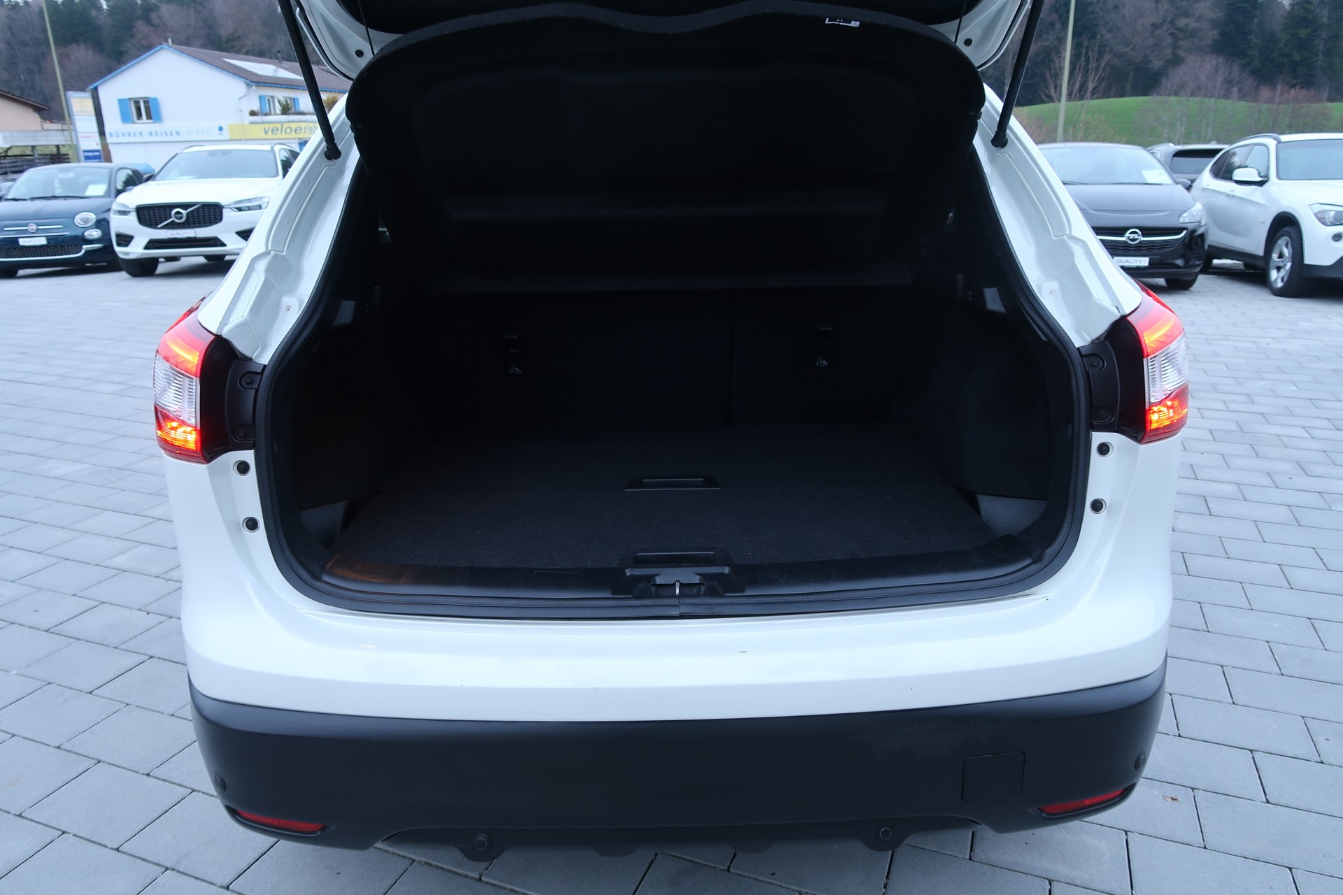 NISSAN Qashqai 1.2 DIG-T tekna Xtronic CVT-image-25