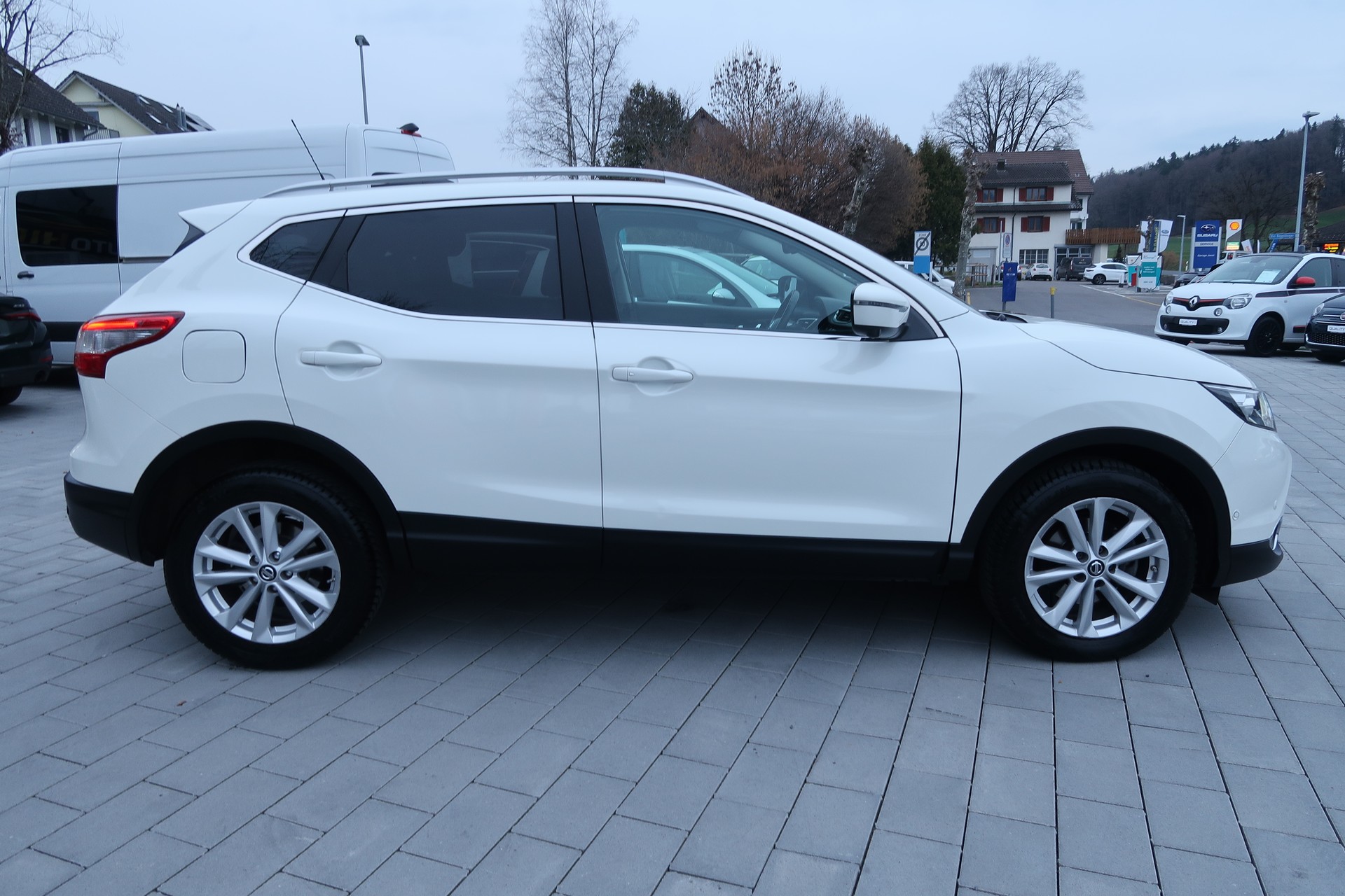NISSAN Qashqai 1.2 DIG-T tekna Xtronic CVT-image-3
