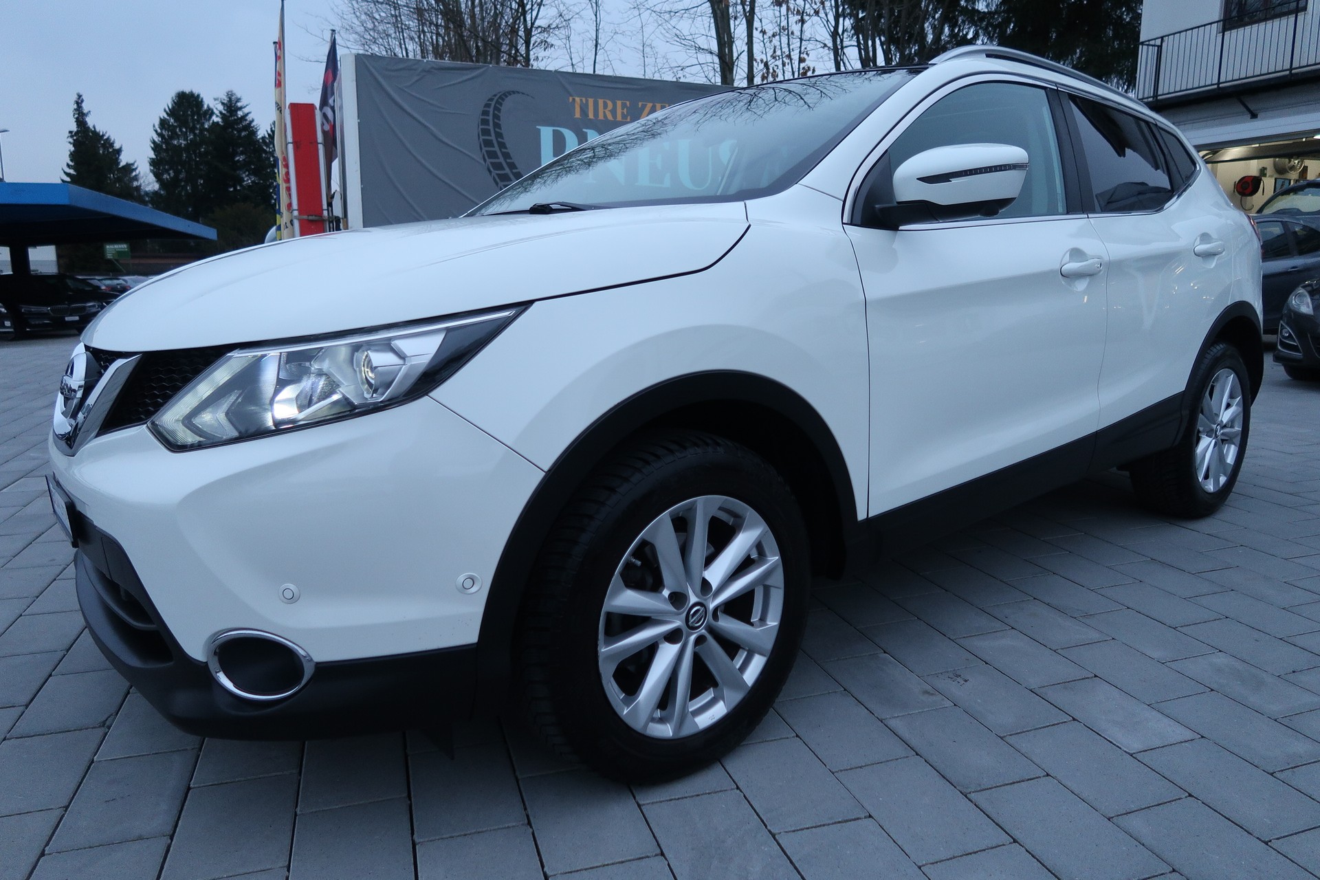 NISSAN Qashqai 1.2 DIG-T tekna Xtronic CVT