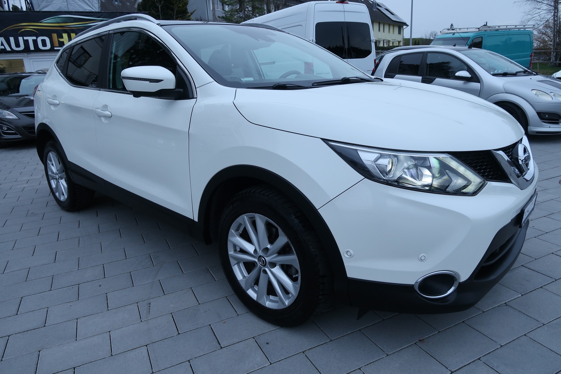 NISSAN Qashqai 1.2 DIG-T tekna Xtronic CVT-image-2