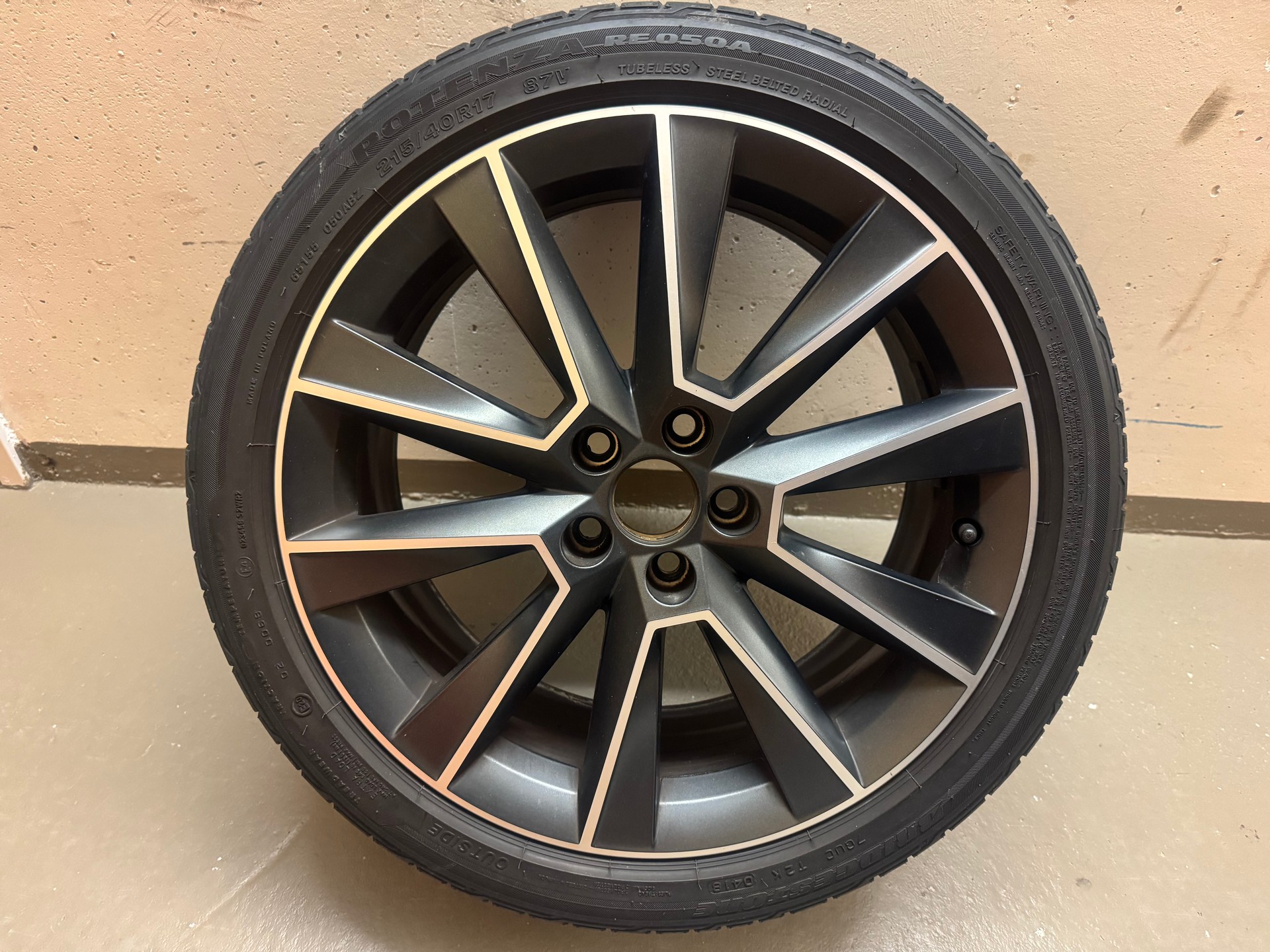 SKODA Fabia 1.4 TSI R5 DSG-image-11