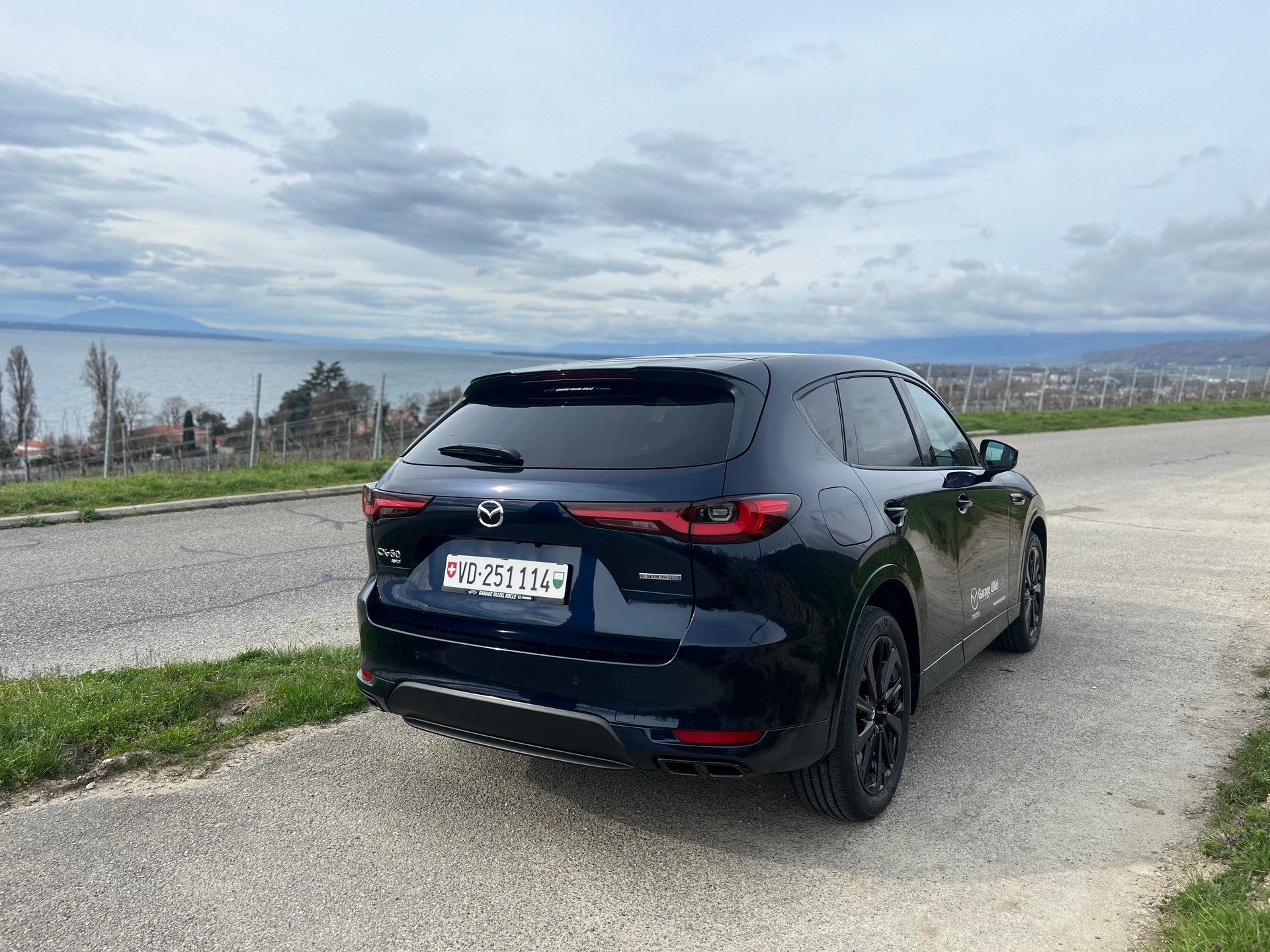 MAZDA CX-60 e-Skyactiv PHEV 327 AWD Homura Plus-image-3
