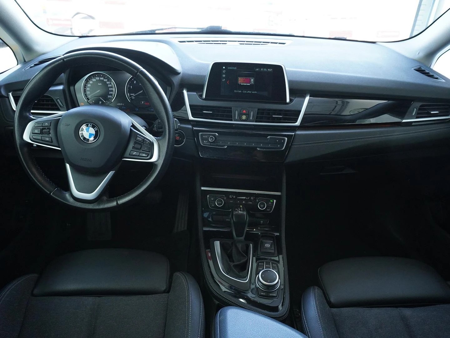 BMW 225xe iPerformance Active Tourer Sport Line Steptronic-image-2