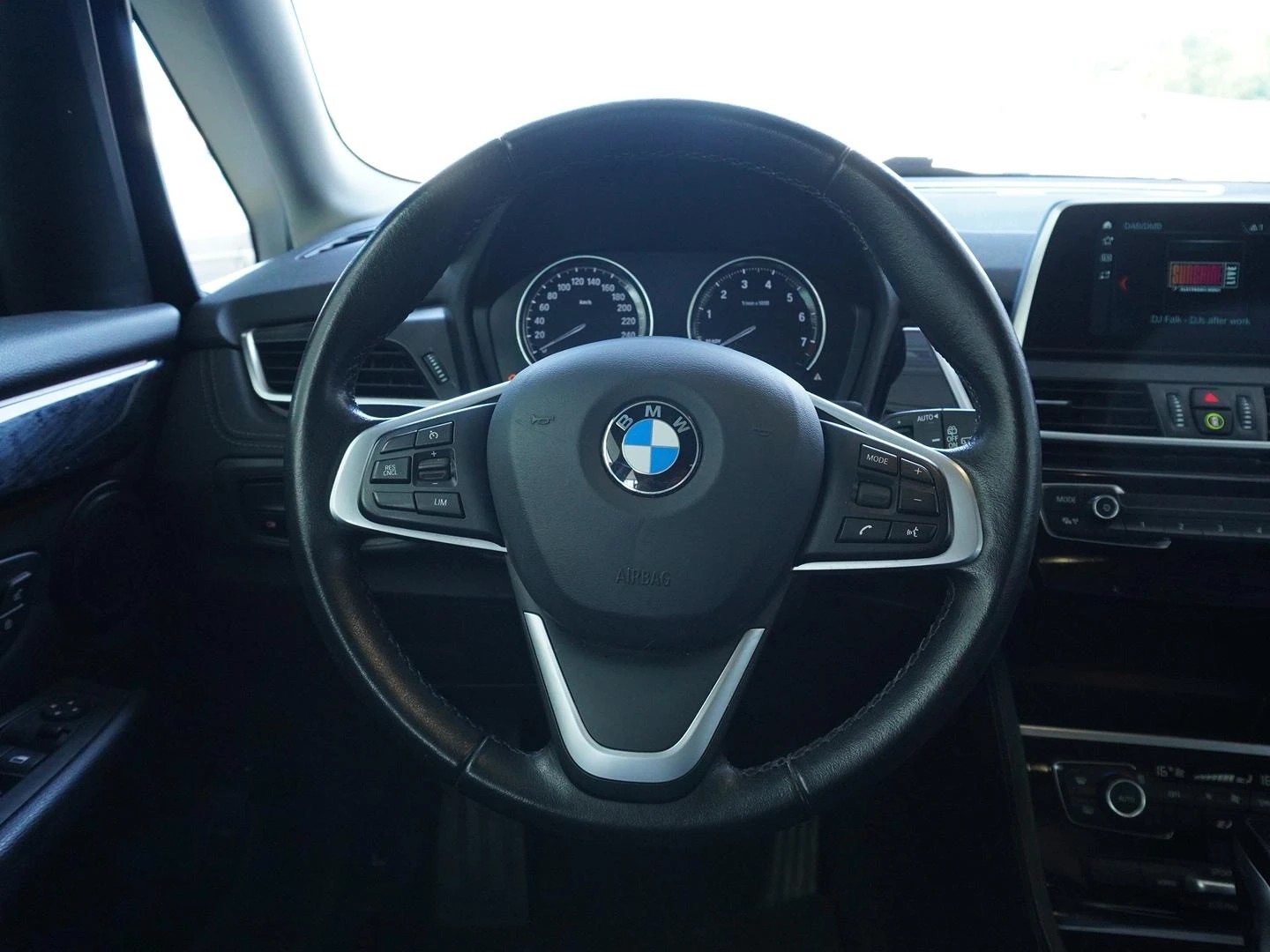BMW 225xe iPerformance Active Tourer Sport Line Steptronic-image-5