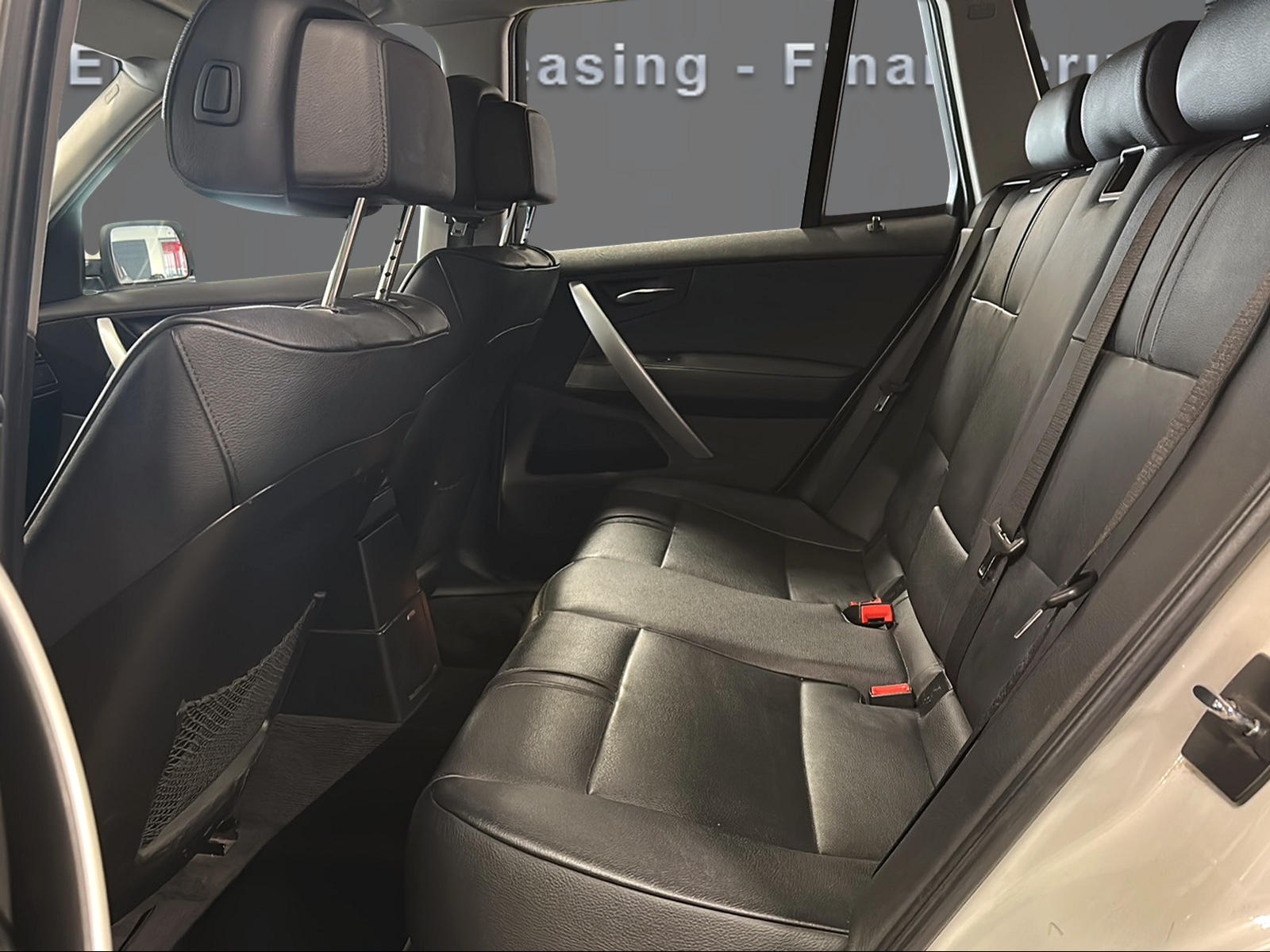 BMW X3 xDrive 20d (2.0d)-image-11