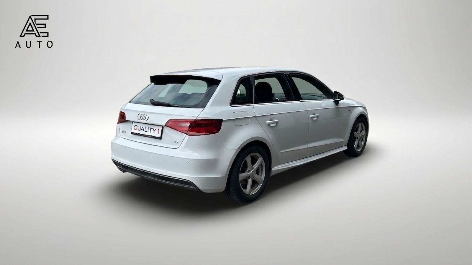 AUDI A3 Sportback 2.0 TDI Ambiente S-tronic-image-3