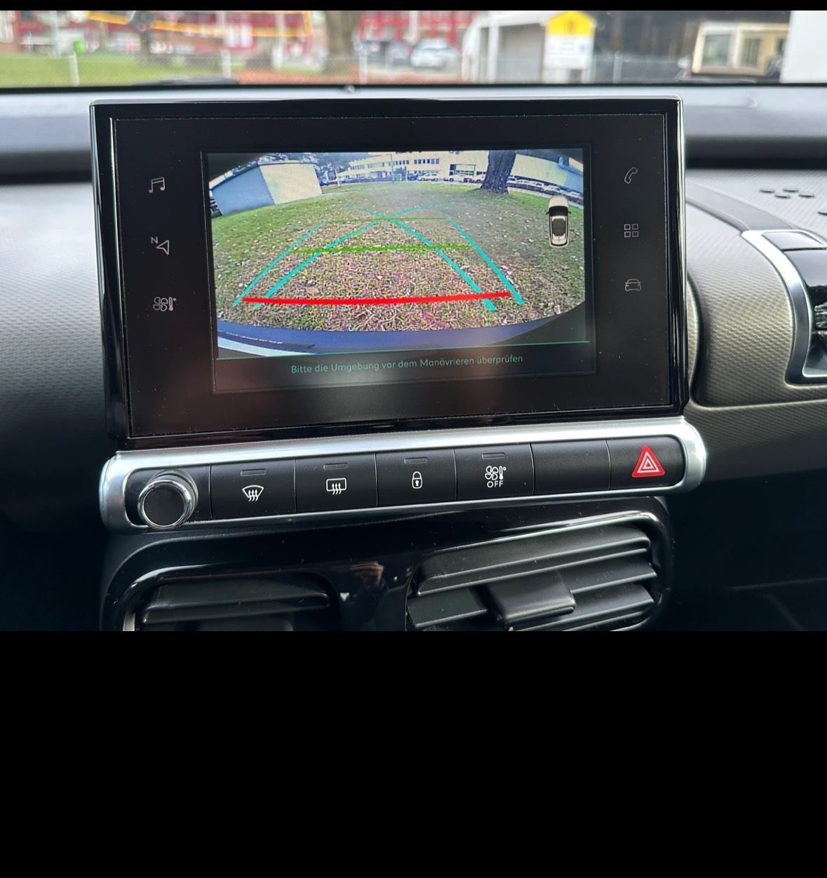 CITROEN C4 Cactus 1.2 Pure Tech Feel EAT6-image-8