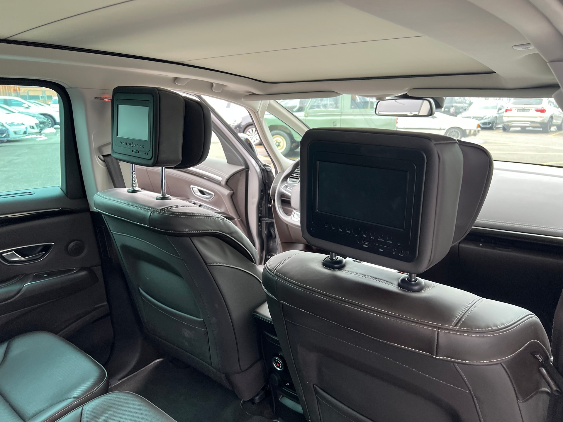 RENAULT Espace 2.0 dCi Initiale Paris ** 7 Sitzer * Navigation * Leder * Panoramadach *frisch ab MFK * 1 Jahr Garantie möglich **-image-6