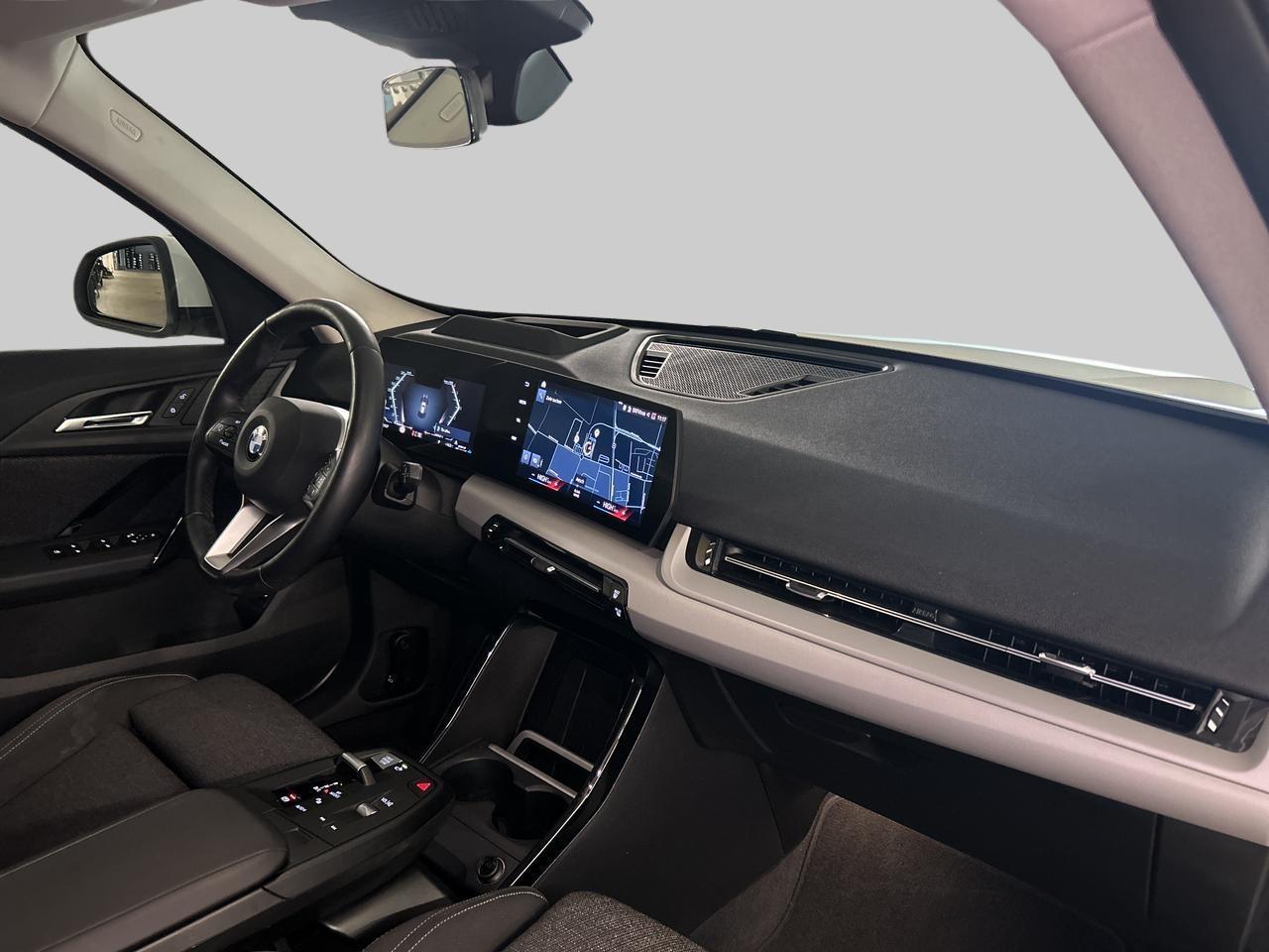 BMW X1 20d xDrive-image-12