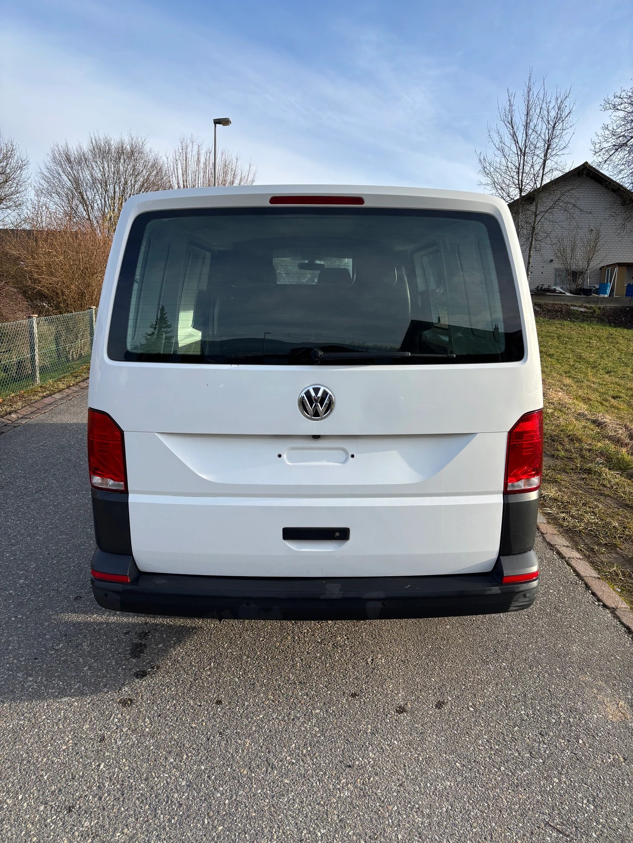 VW T6.1 2.0 TDI 4Motion DSG-image-6