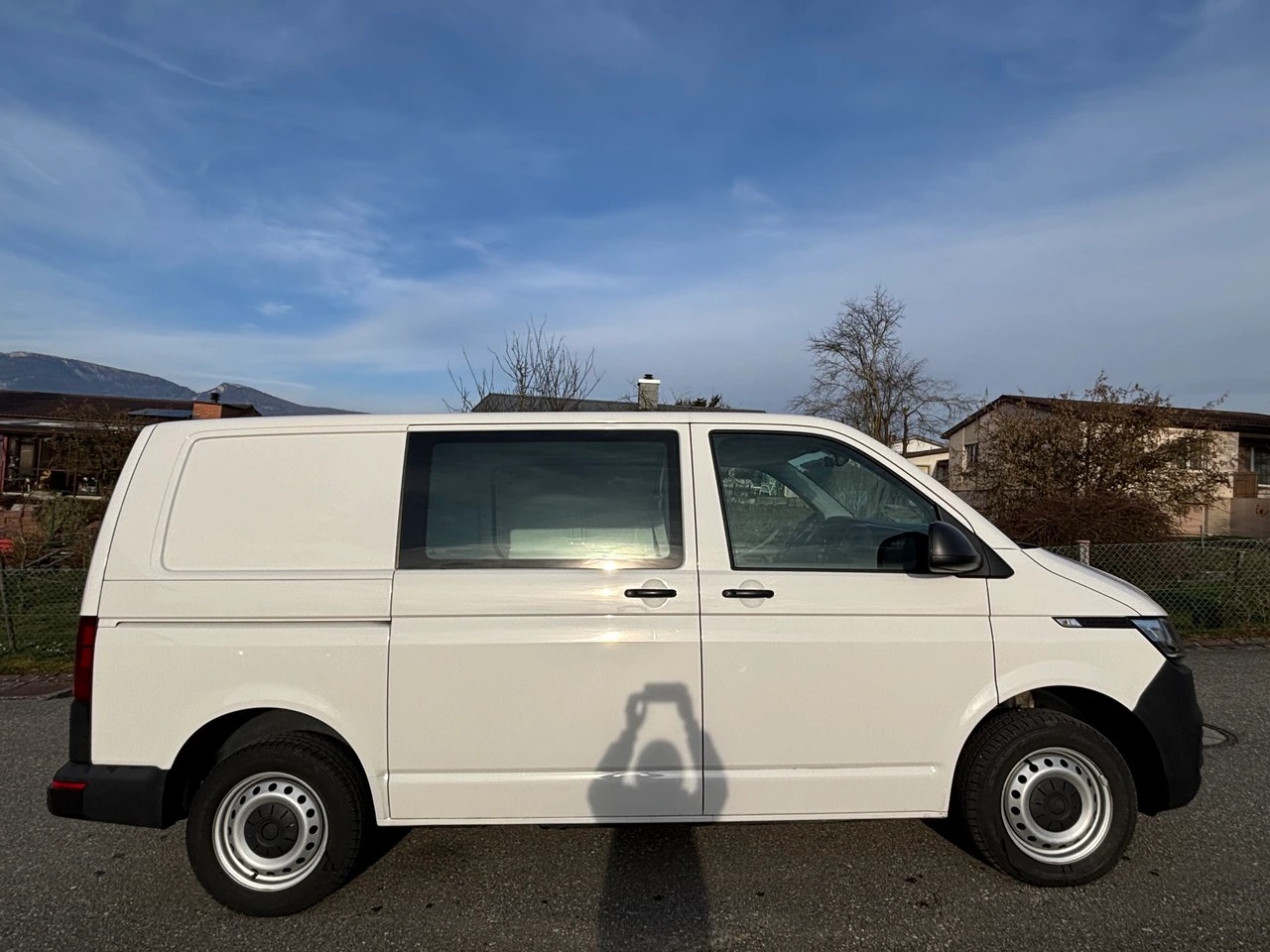 VW T6.1 2.0 TDI 4Motion DSG-image-5