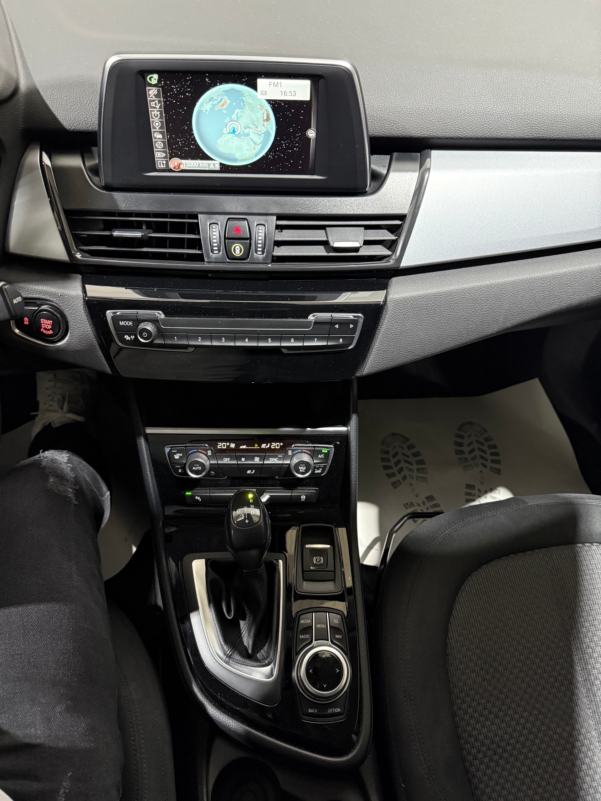 BMW 218d xDrive Gran Tourer Steptronic-image-13