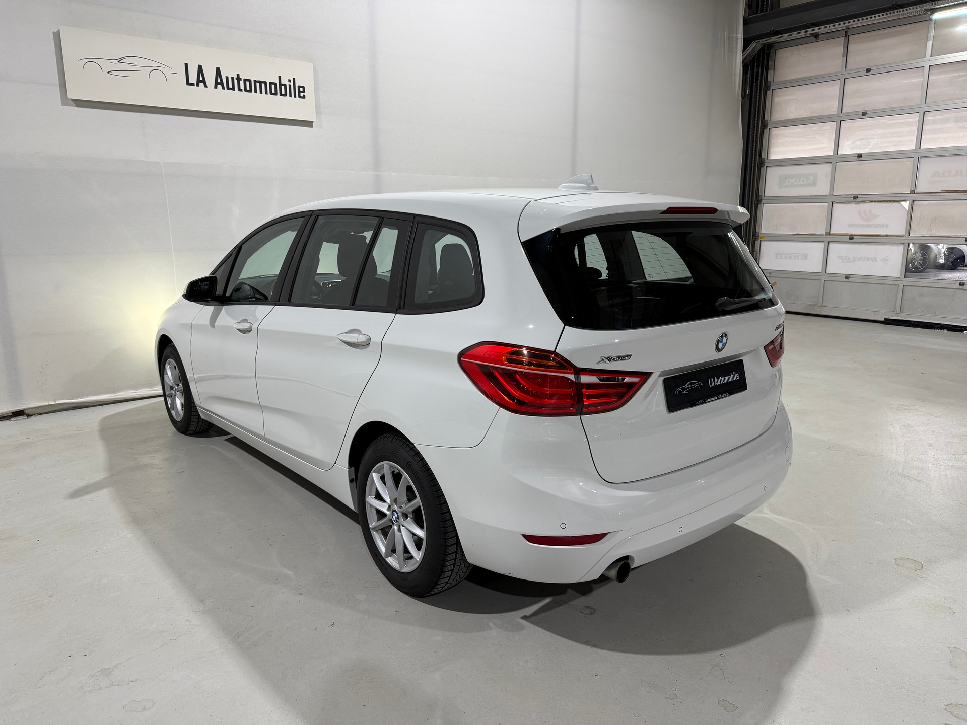 BMW 218d xDrive Gran Tourer Steptronic-image-9