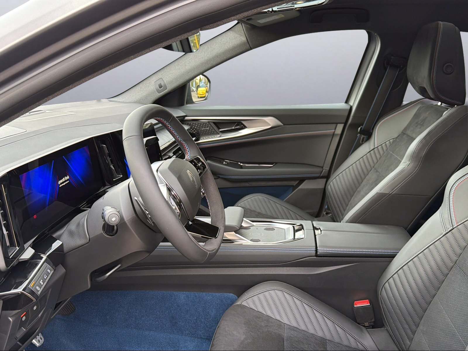 RENAULT Rafale 1.2 E-Tech Plug-in Atelier Alpine-image-4