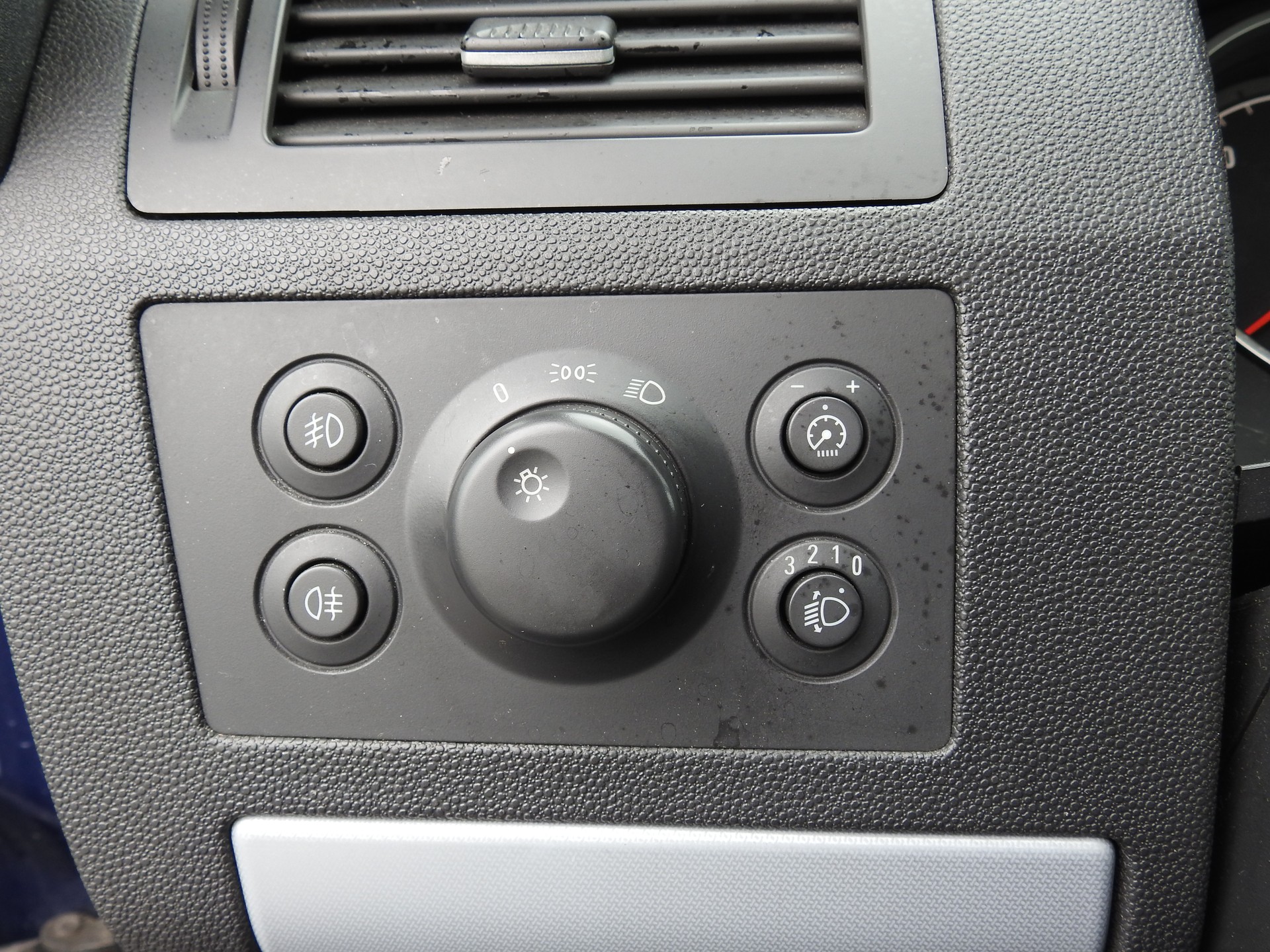 OPEL Zafira 1.9 CDTI Enjoy Automatic-image-26