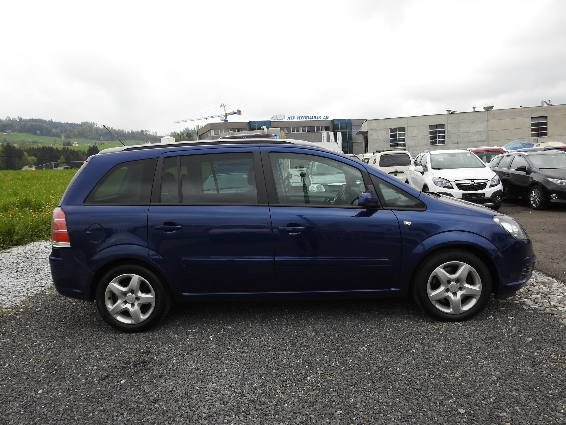 OPEL Zafira 1.9 CDTI Enjoy Automatic-image-6