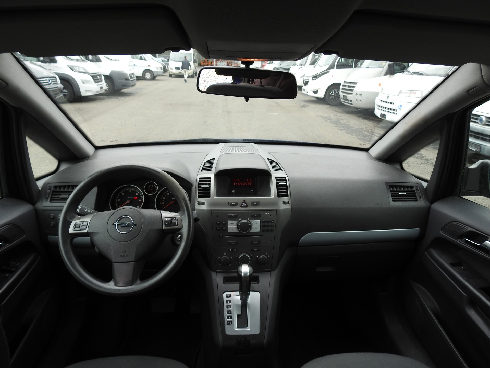 OPEL Zafira 1.9 CDTI Enjoy Automatic-image-15