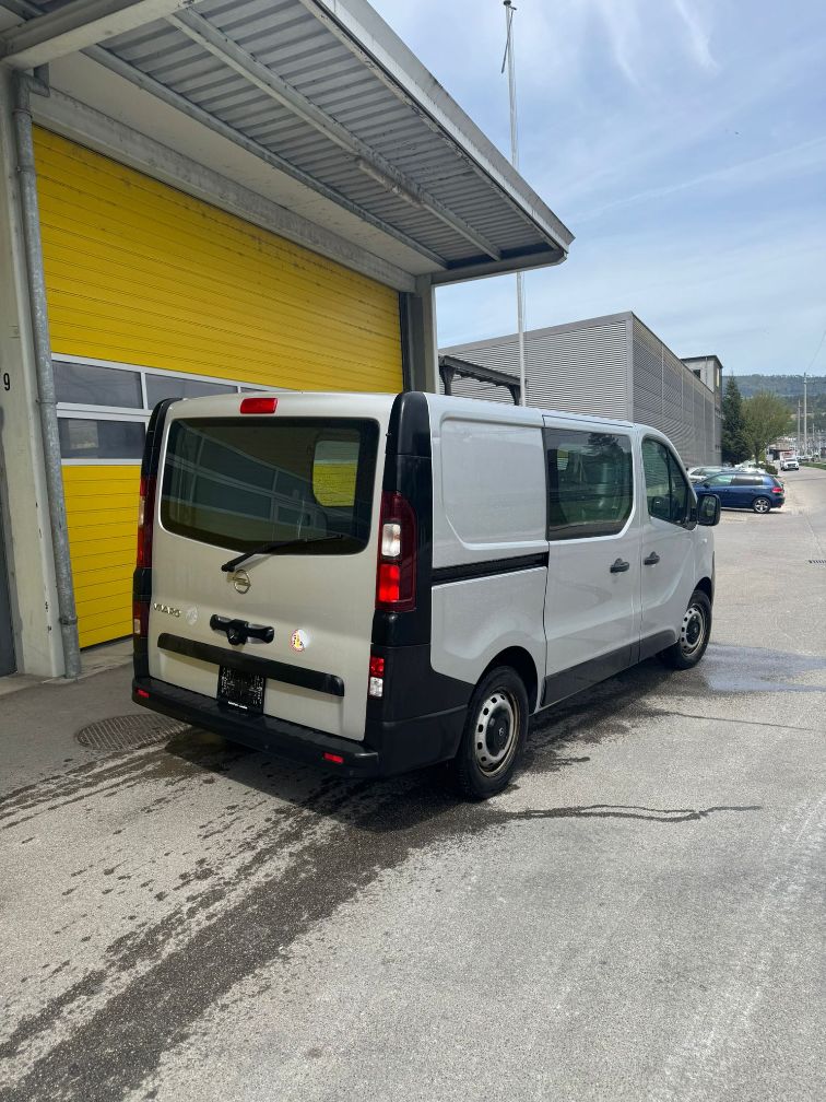 OPEL Vivaro 1.6 BiTurbo CDTI ecoFLEX 2.7t L1H1-image-4