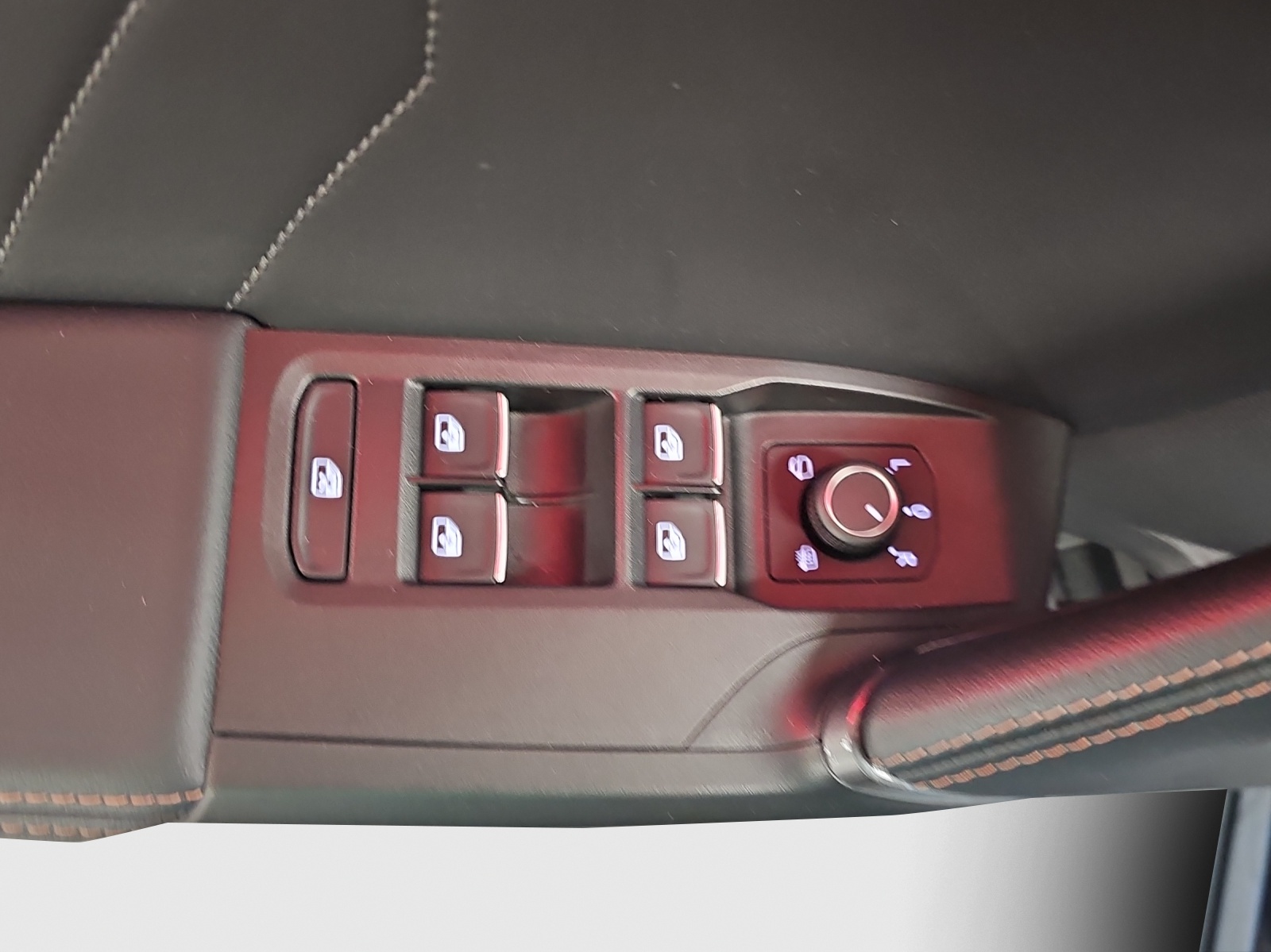 CUPRA Formentor 1.4 e-HYBRID pHEV DSG-image-16
