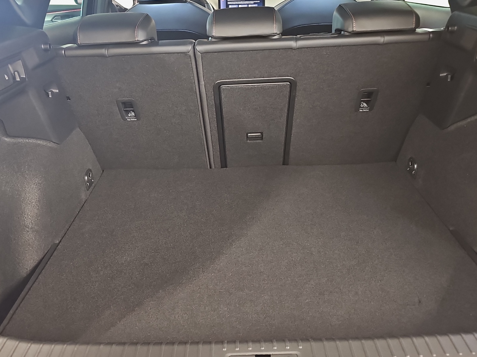 CUPRA Formentor 1.4 e-HYBRID pHEV DSG-image-13