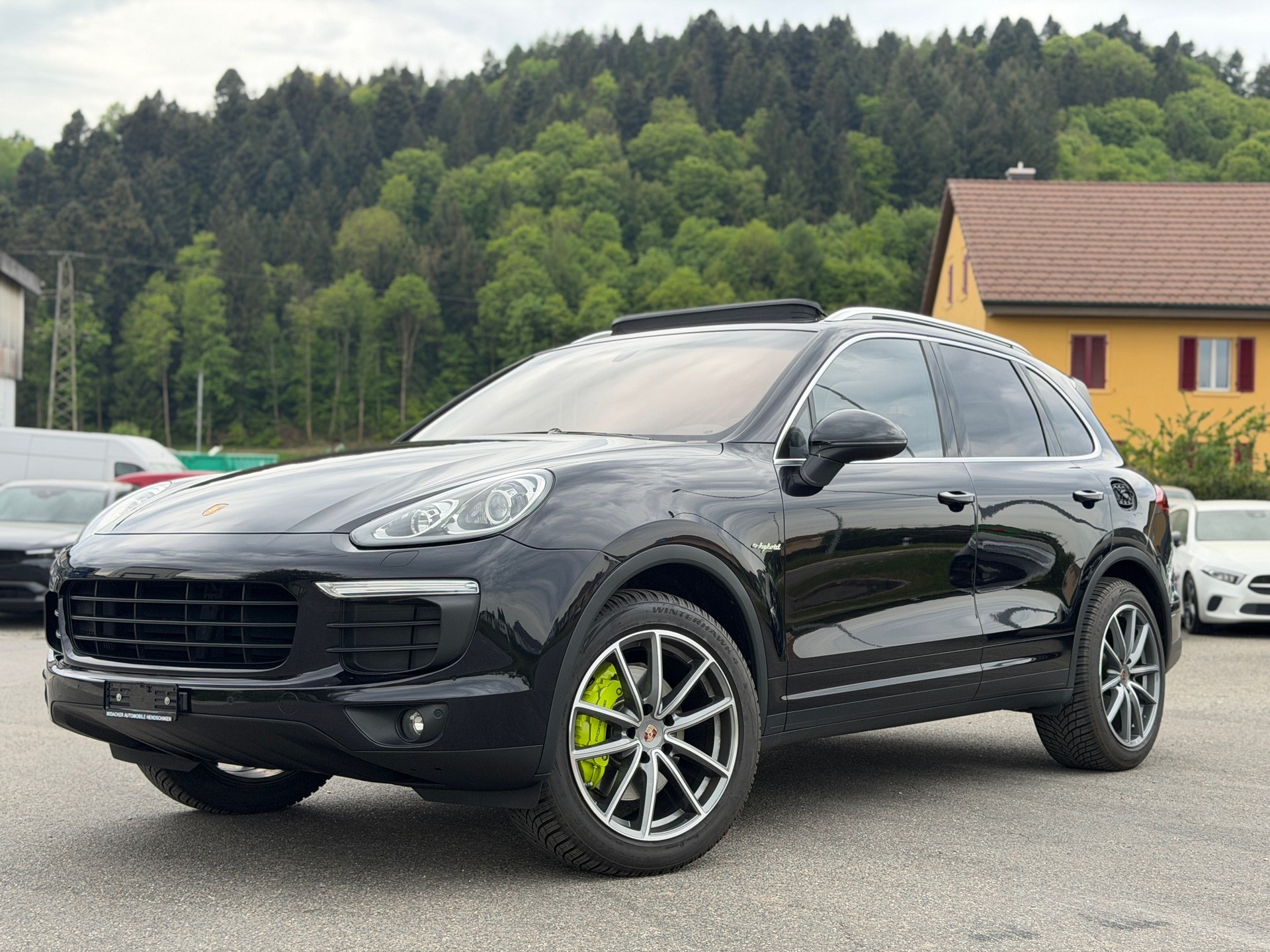 PORSCHE Cayenne S E-Hybrid-image-0