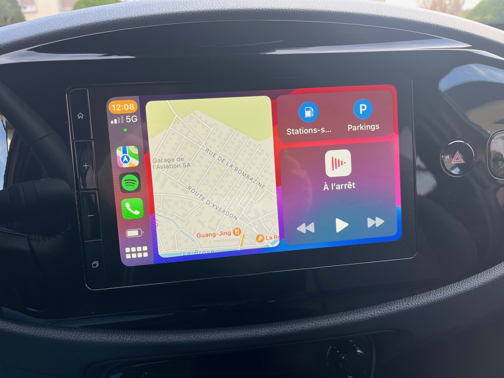 TOYOTA Aygo X 1.5 Comfort e-CVT-image-15