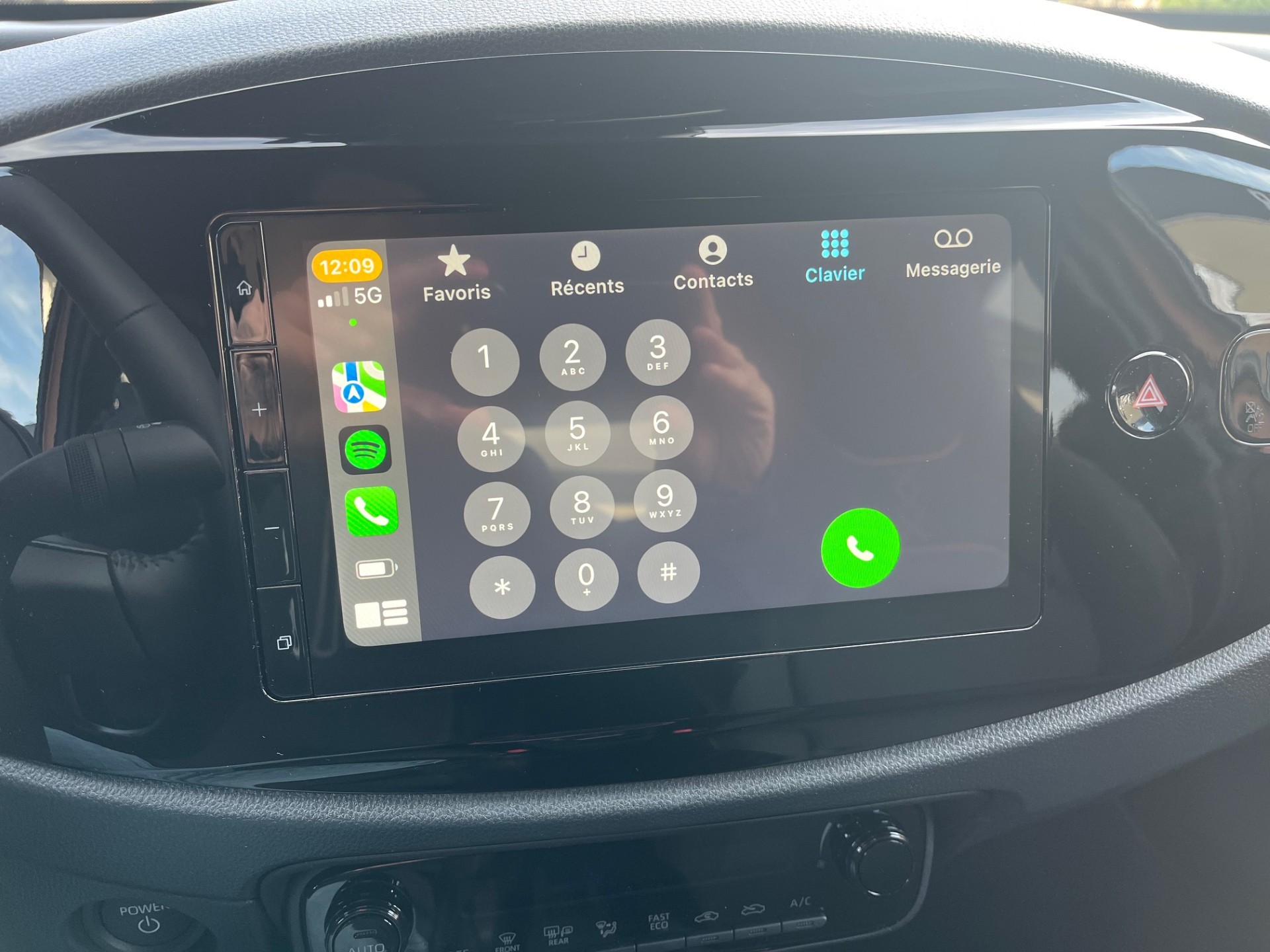 TOYOTA Aygo X 1.5 Comfort e-CVT-image-17