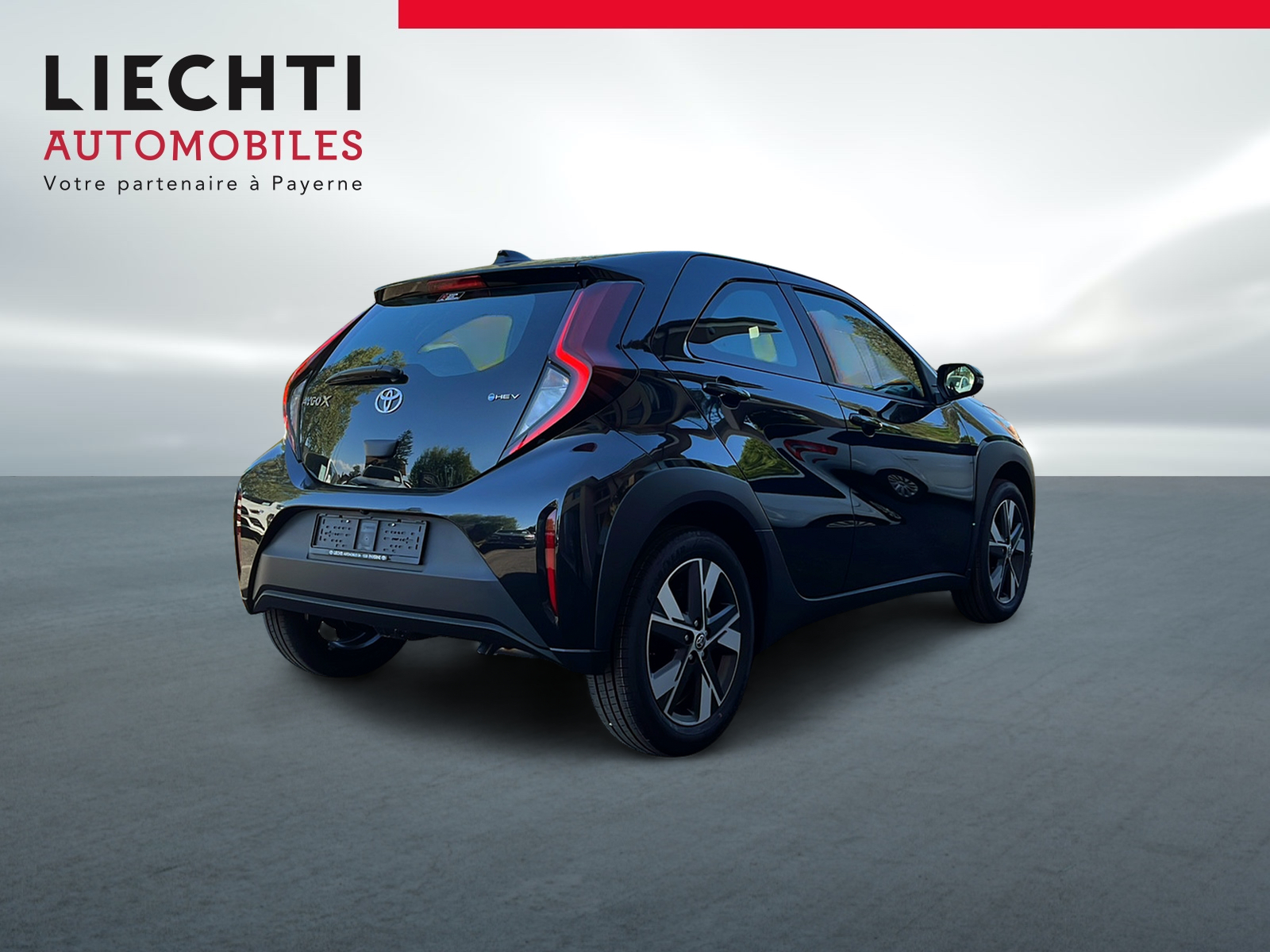 TOYOTA Aygo X 1.5 Comfort e-CVT-image-3