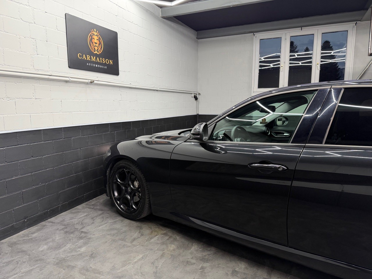 ALFA ROMEO Giulia 2.2 JTDM Super | Rückfahrkamera | DAB-Radio | All BLACK-image-8