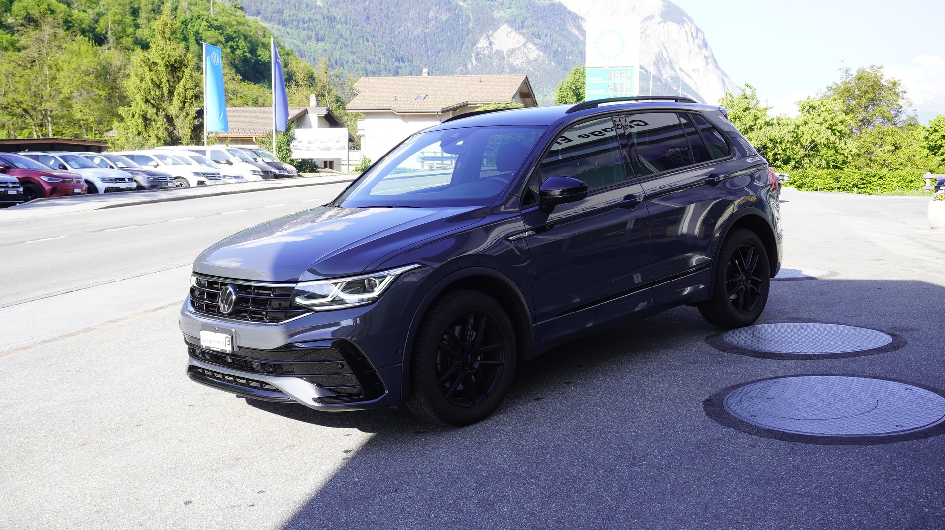 VW Tiguan 2.0TSI R-Line 4Motion DSG-image-12