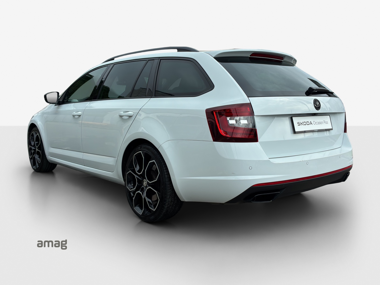 SKODA Octavia Combi 2.0 TSI RS DSG-image-2