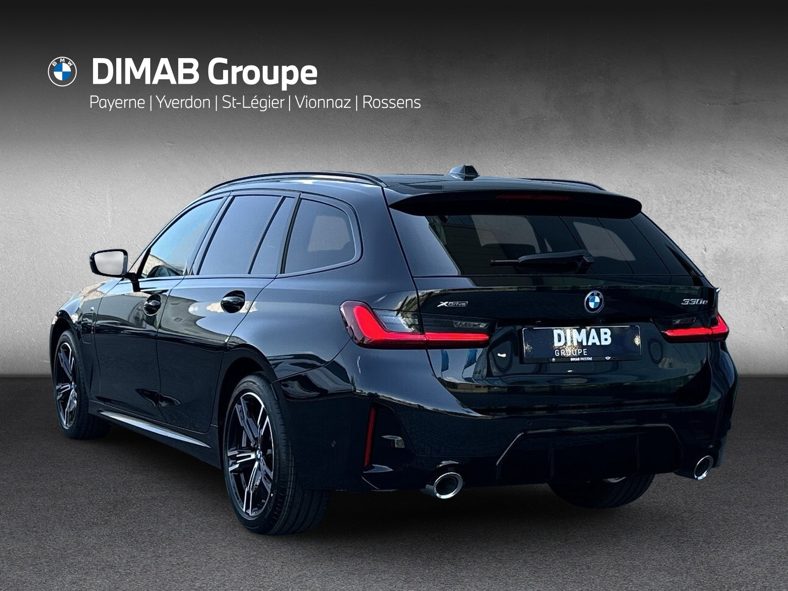 BMW 330e x DriveTouring Steptronic M Sport **Action de leasing à 0.9%**-image-2
