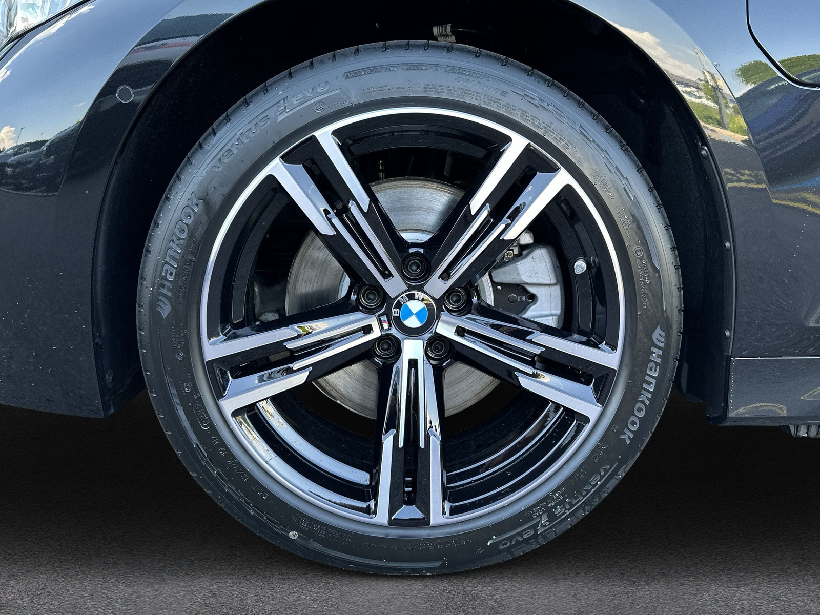 BMW 330e x DriveTouring Steptronic M Sport **Action de leasing à 0.9%**-image-8