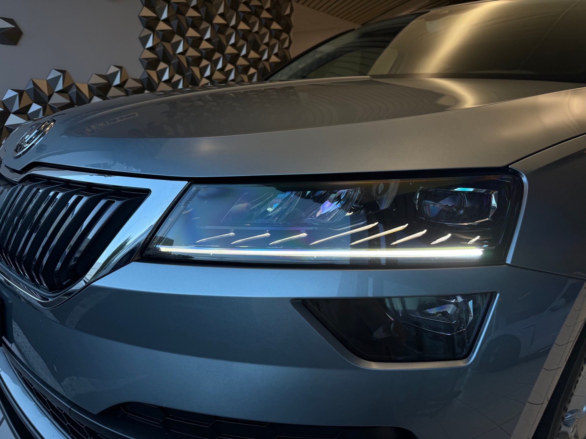 SKODA Karoq 2.0 TDI CR Ambition 4x4 DSG-image-23