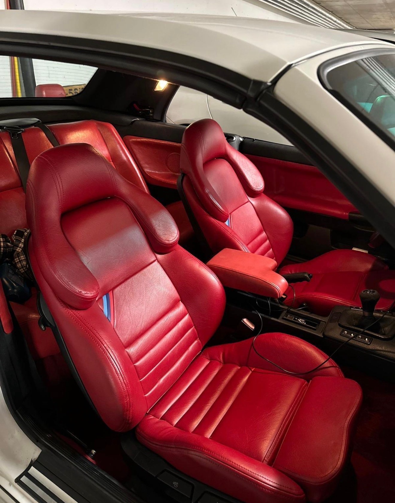 BMW 325 i CABRIO-image-4