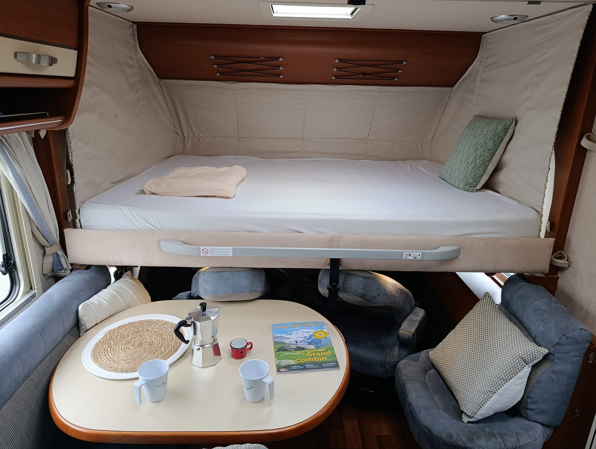 HYMER B594 ***Legendären B-Klasse ComfortLine***Nutzlast *Dachklima *Voll Wintertauglich *Hubbett 220cm x 150cm *Gas Tankanlage-image-11
