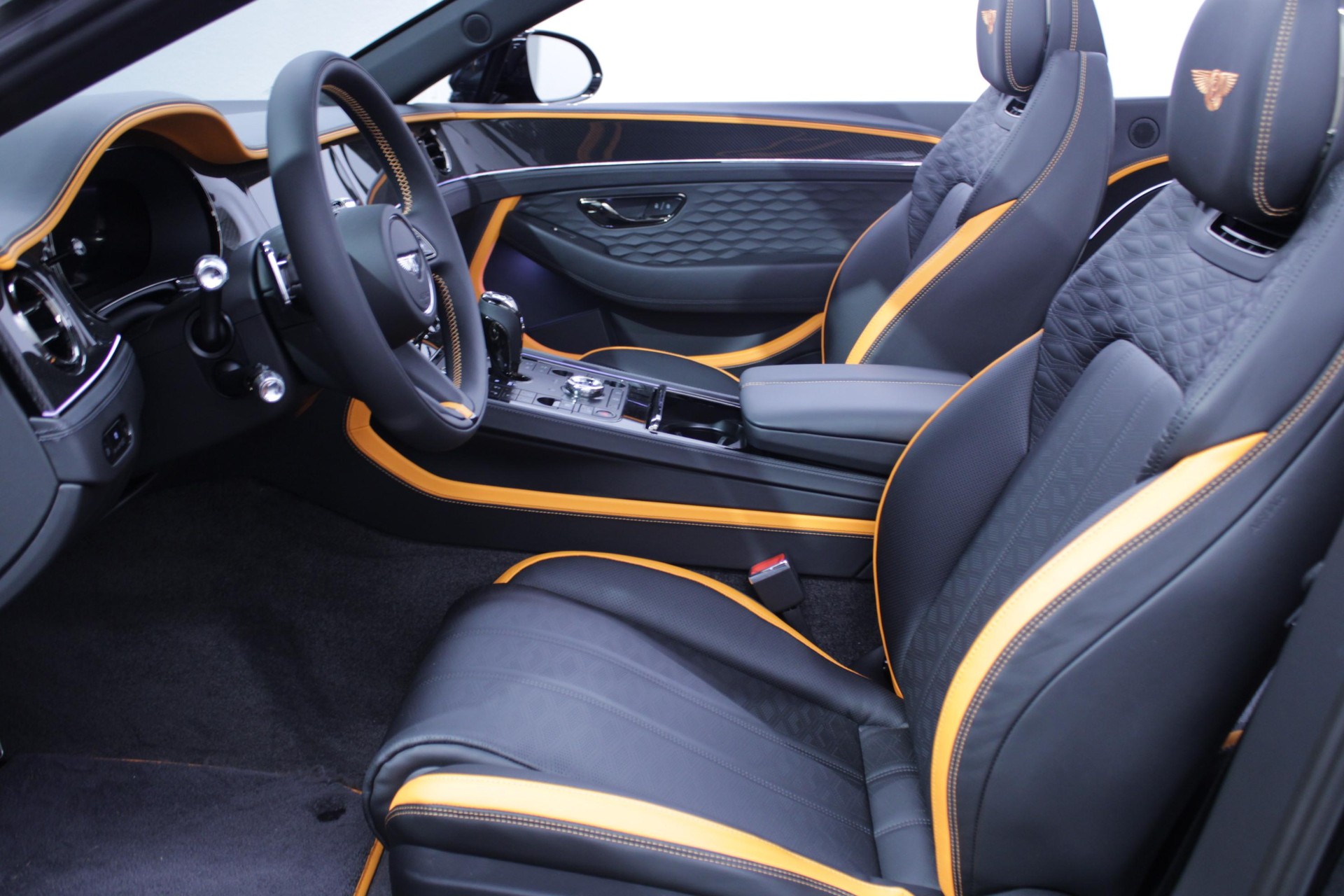BENTLEY Continental GTC 4.0 V8 Hybrid Speed-image-15