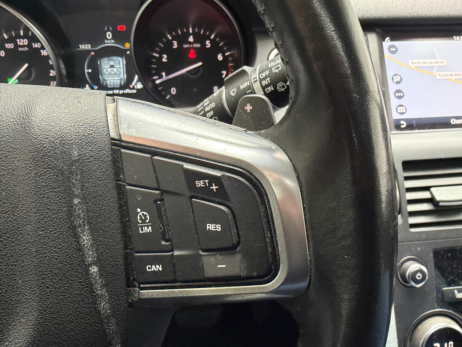 LAND ROVER Discovery Sport 2.0 Si4 HSE Advantage AT9-image-18