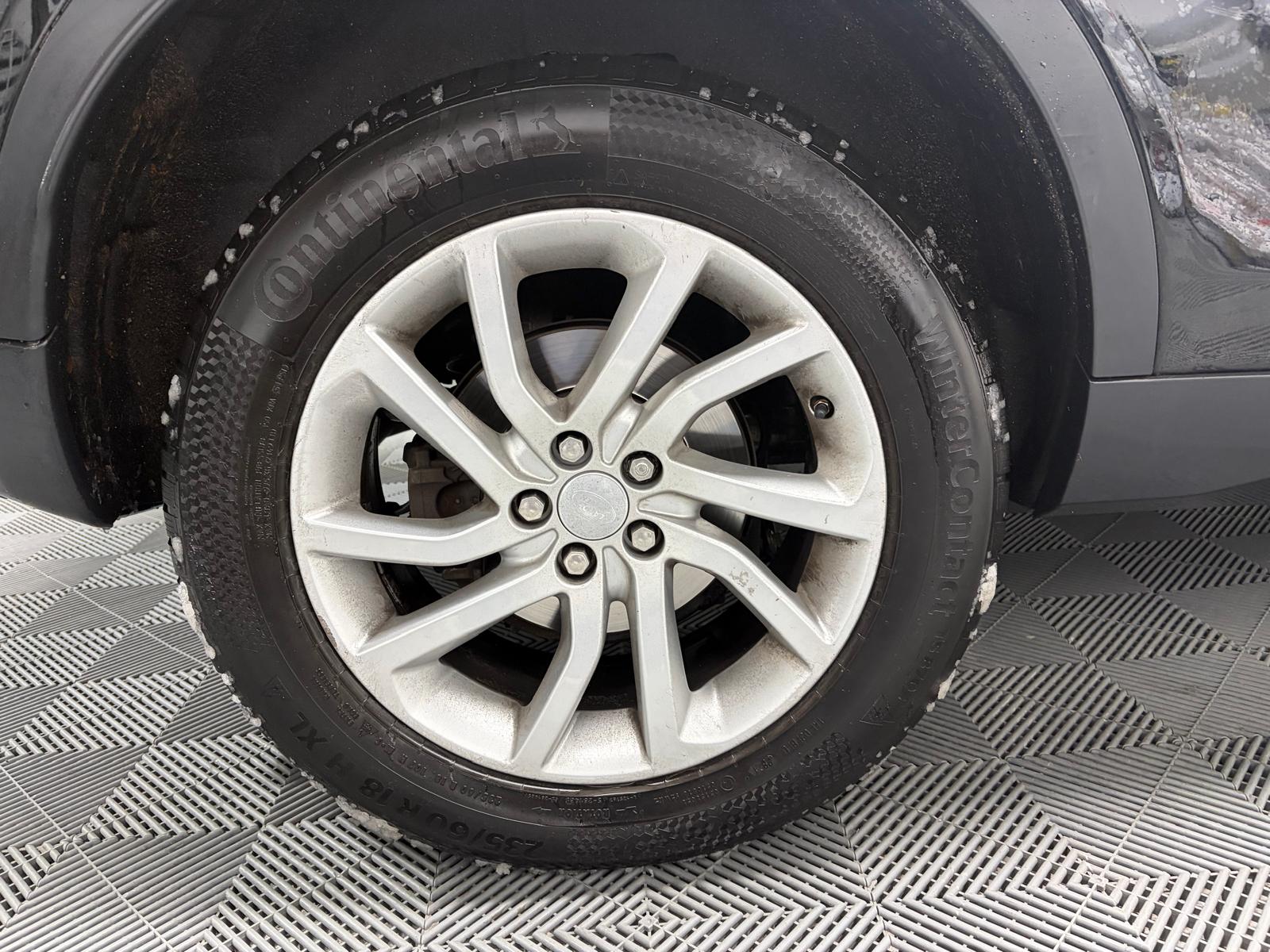 LAND ROVER Discovery Sport 2.0 Si4 HSE Advantage AT9-image-25