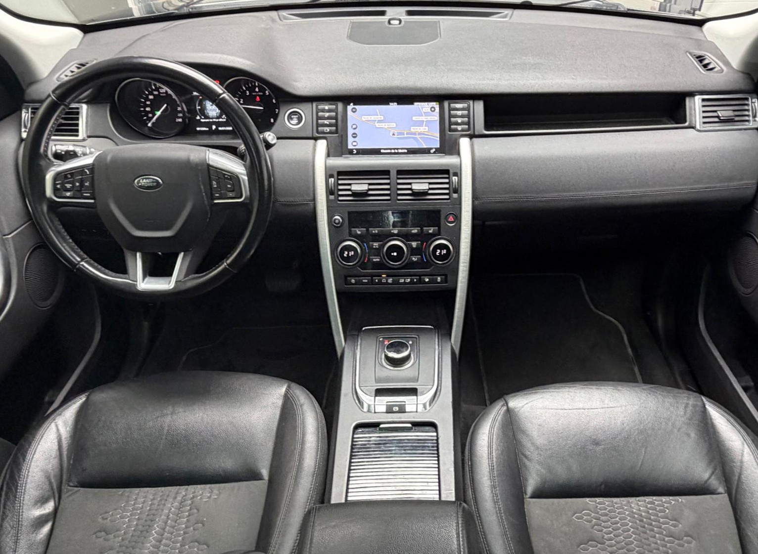 LAND ROVER Discovery Sport 2.0 Si4 HSE Advantage AT9-image-15