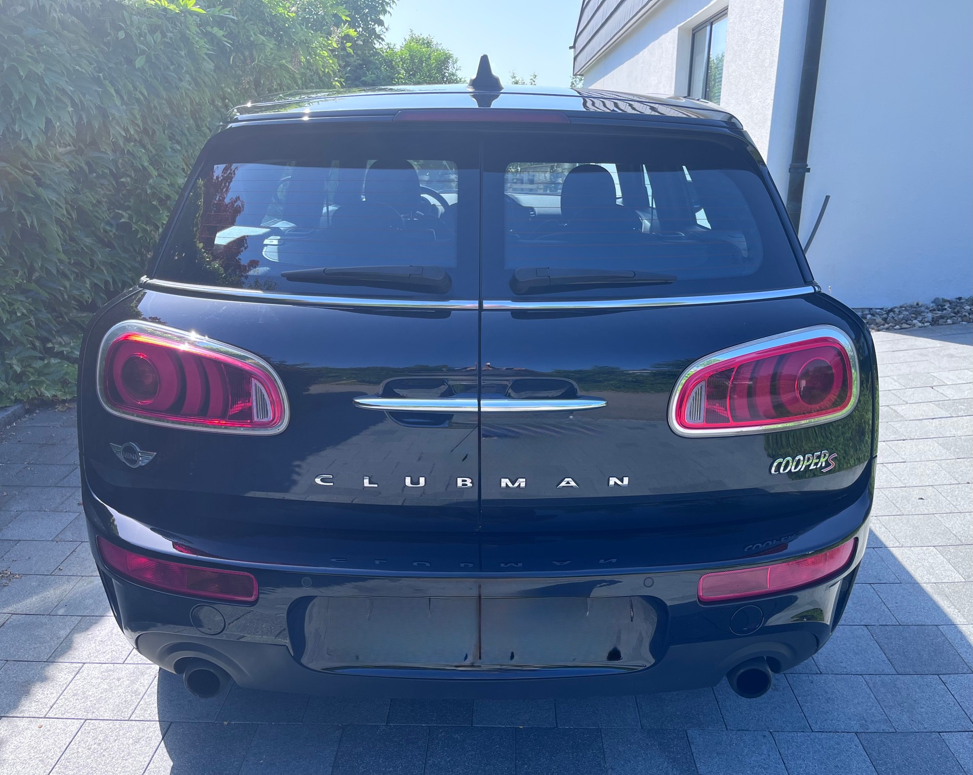 MINI 2.0i Cooper S ALL4-image-1