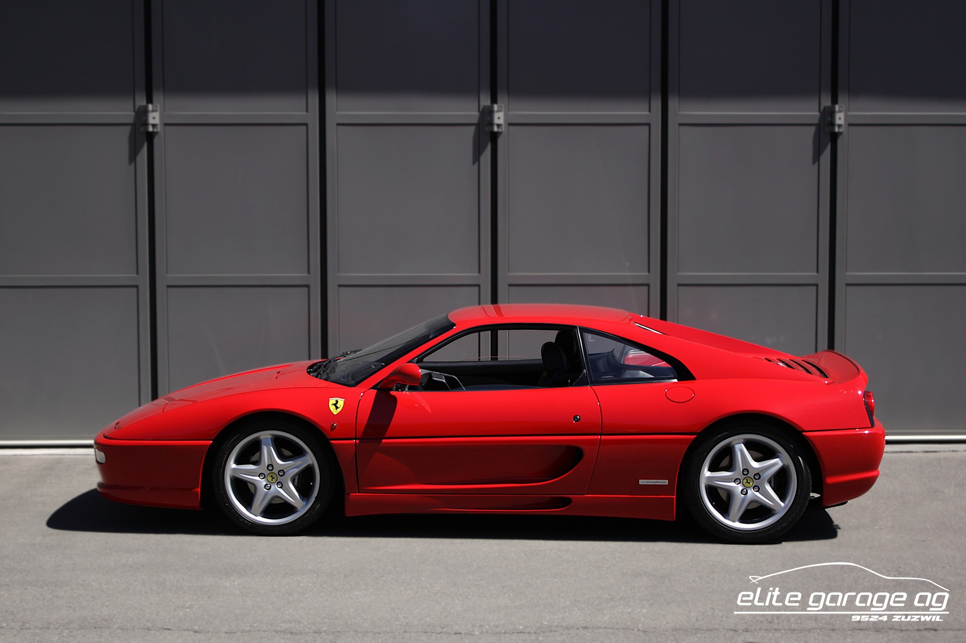 FERRARI F355 Berlinetta HANDSCHALTER MIT CHALLENGE GRILL-image-1