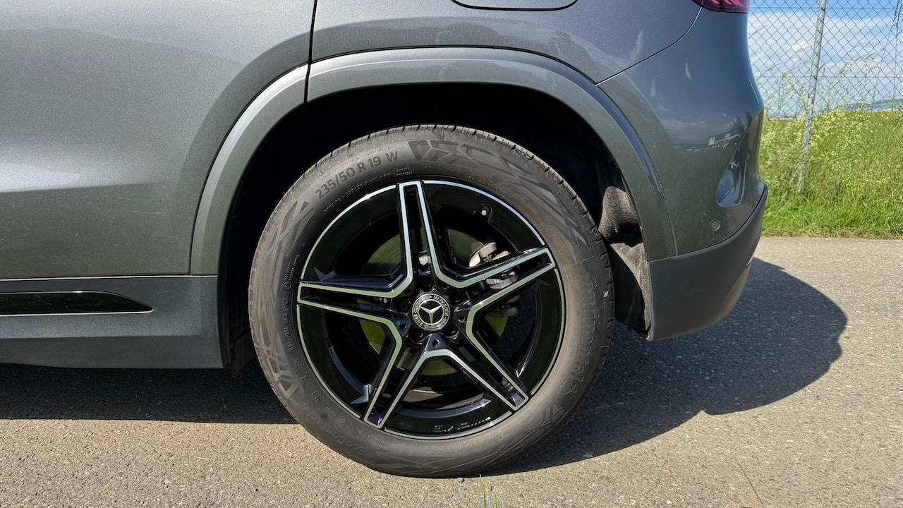 MERCEDES-BENZ GLA 250 4Matic 8G-DCT-image-9