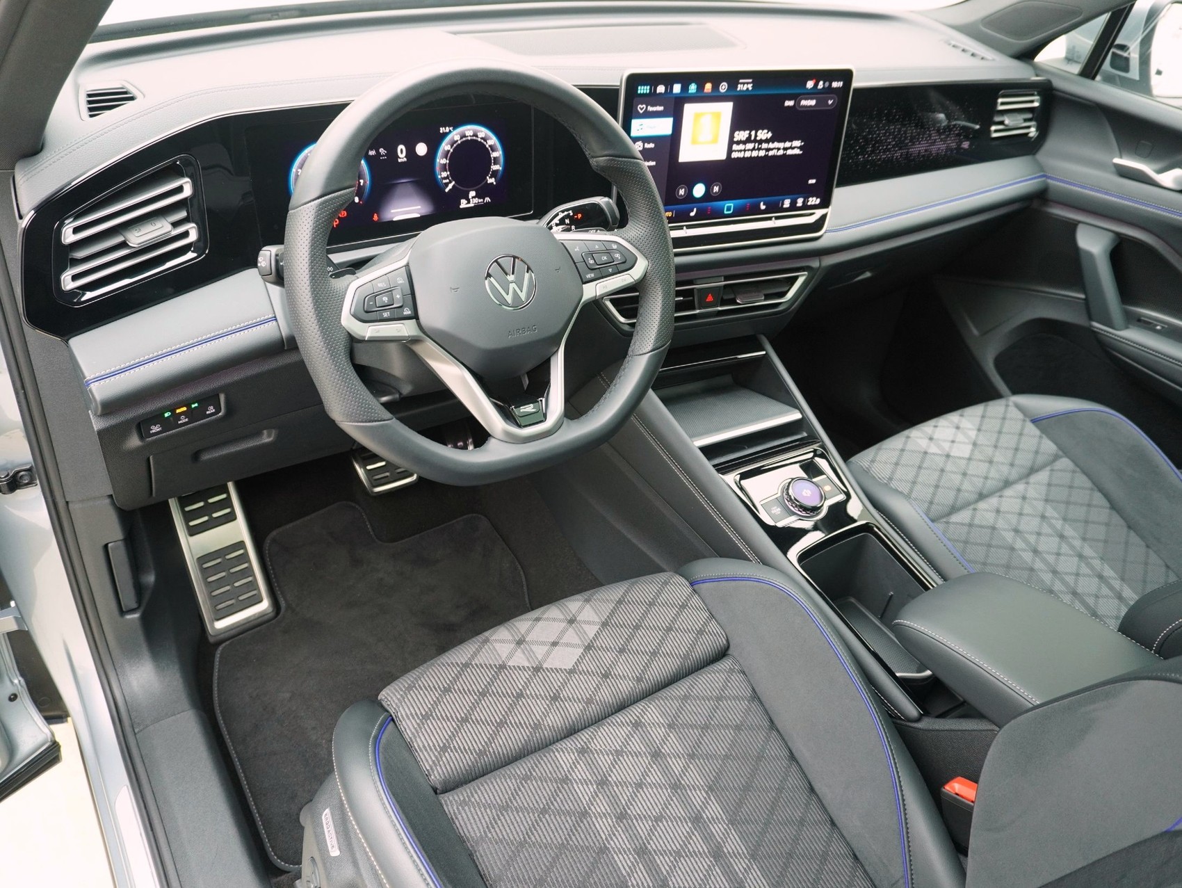 VW Tiguan 2.0 TSI DSG R-Line 4Motion-image-9