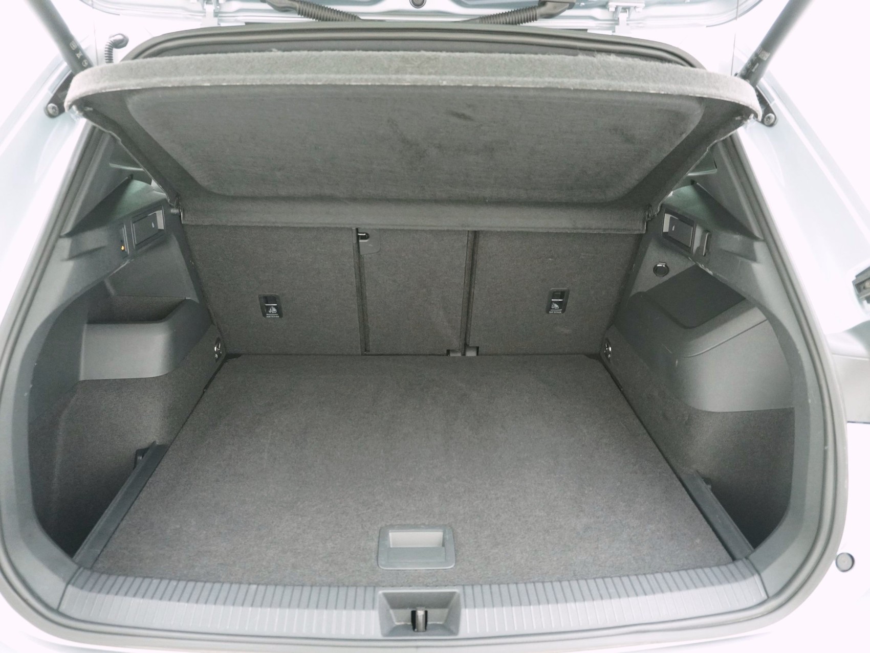 VW Tiguan 2.0 TSI DSG R-Line 4Motion-image-14